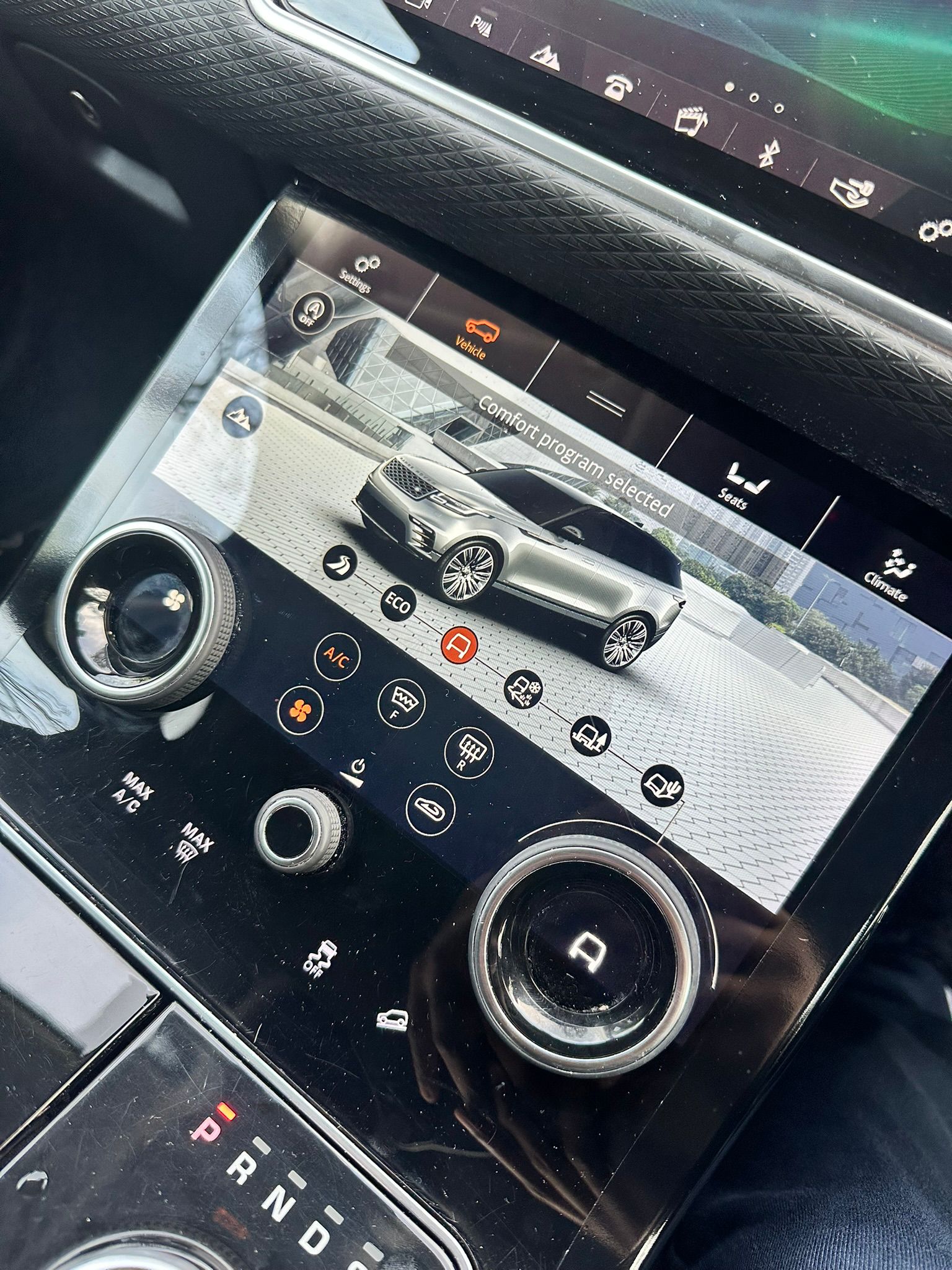 2018 Range Rover Velar image 7