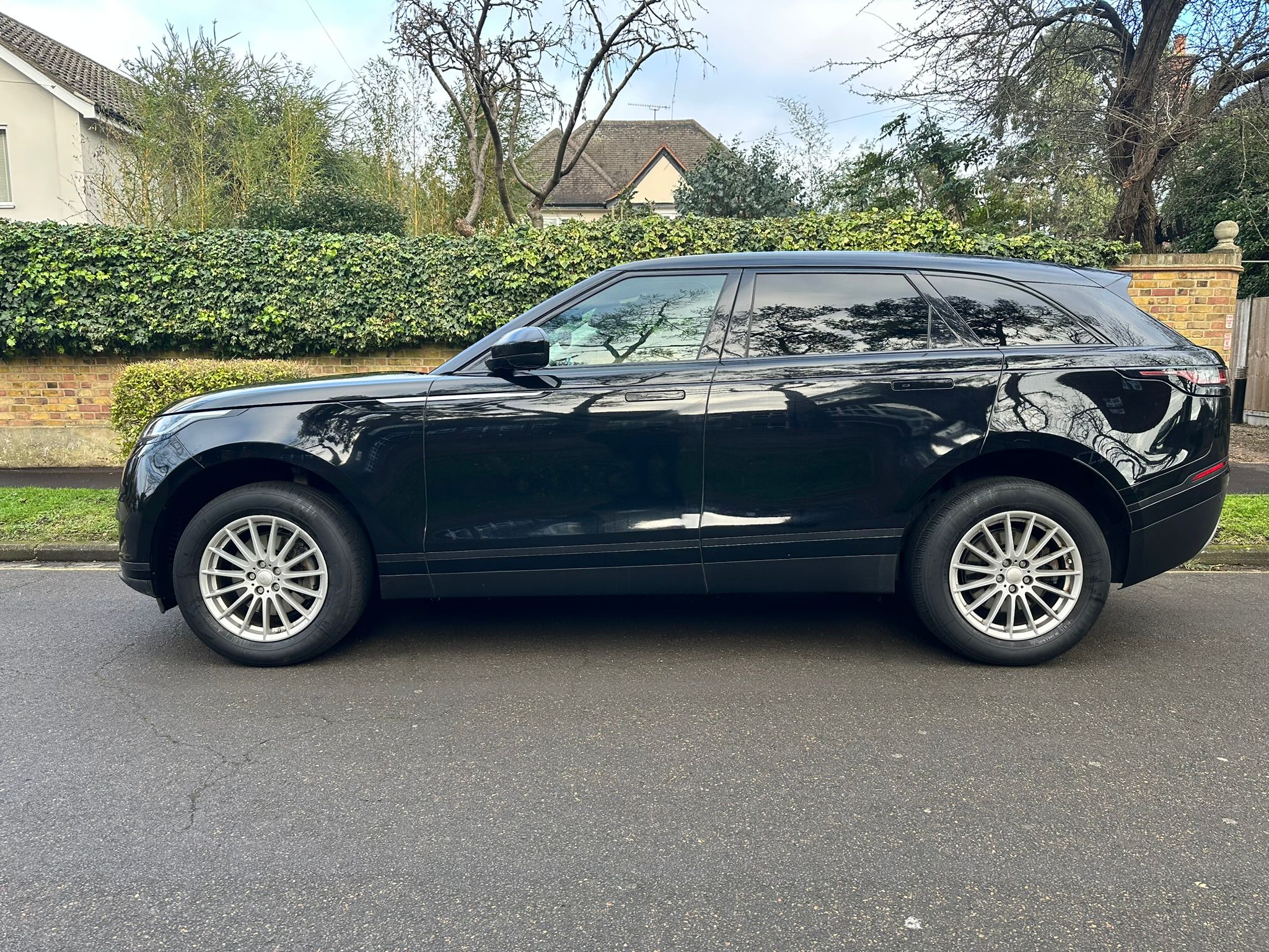 2018 Range Rover Velar image 3