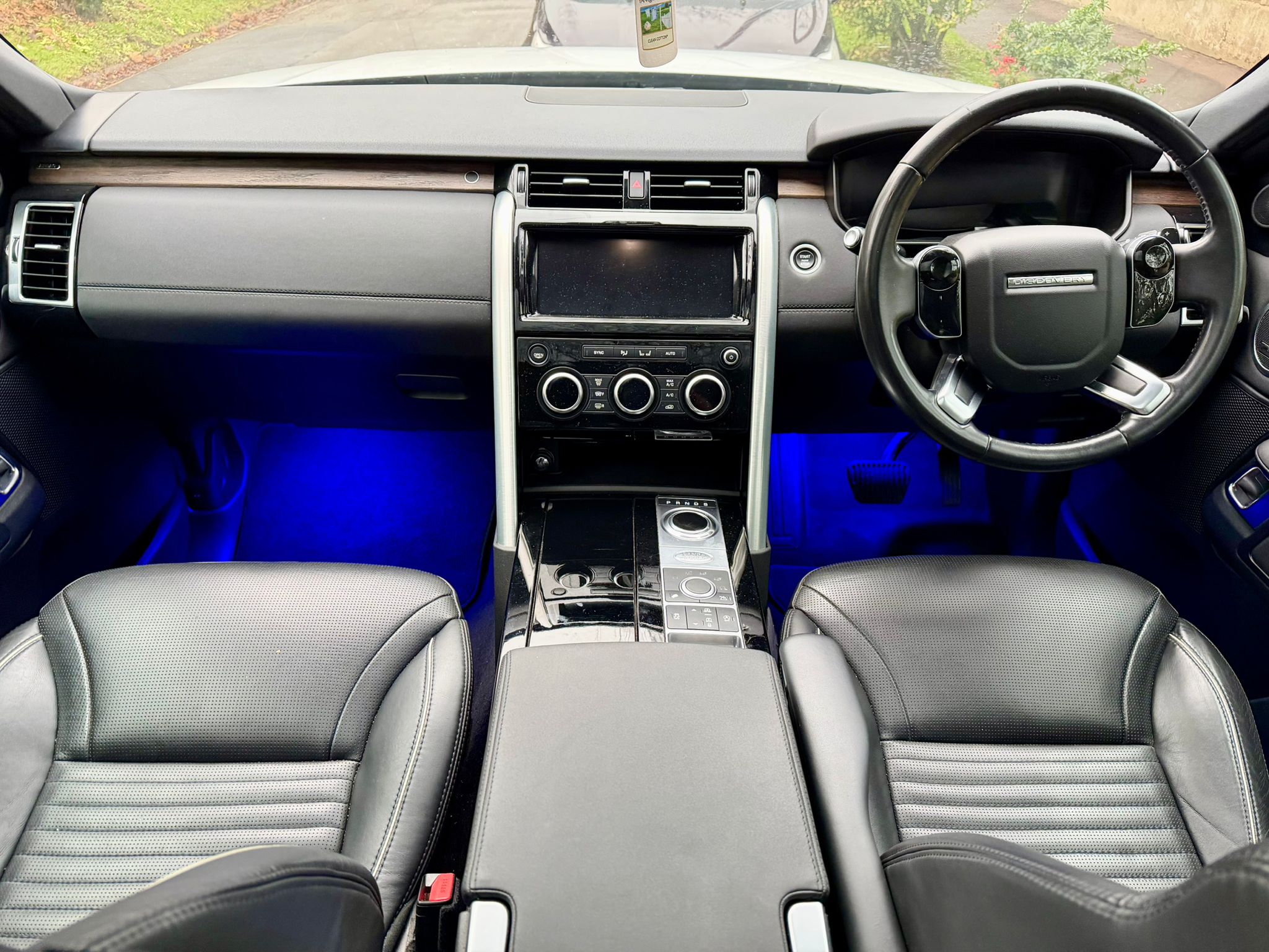 2019 Land Rover Discovery  image 4