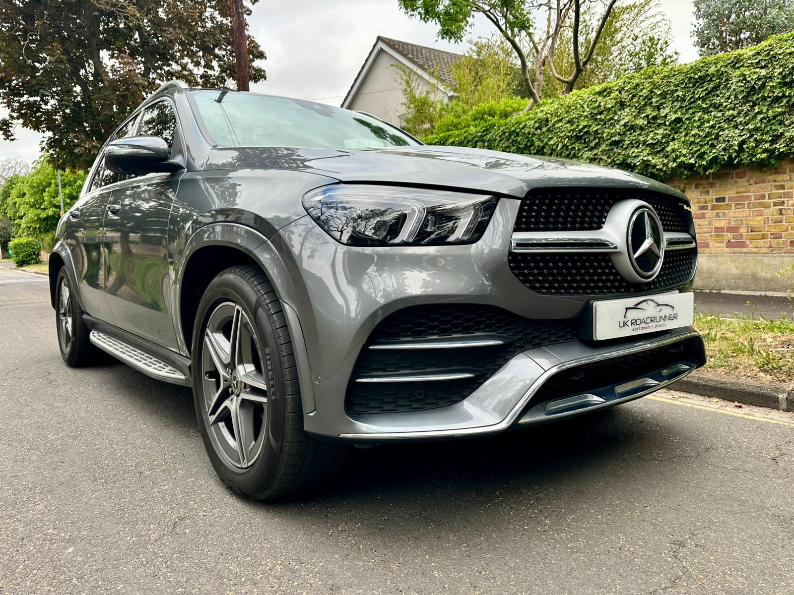 2019 Mercedes Benz GLE300d  image 1
