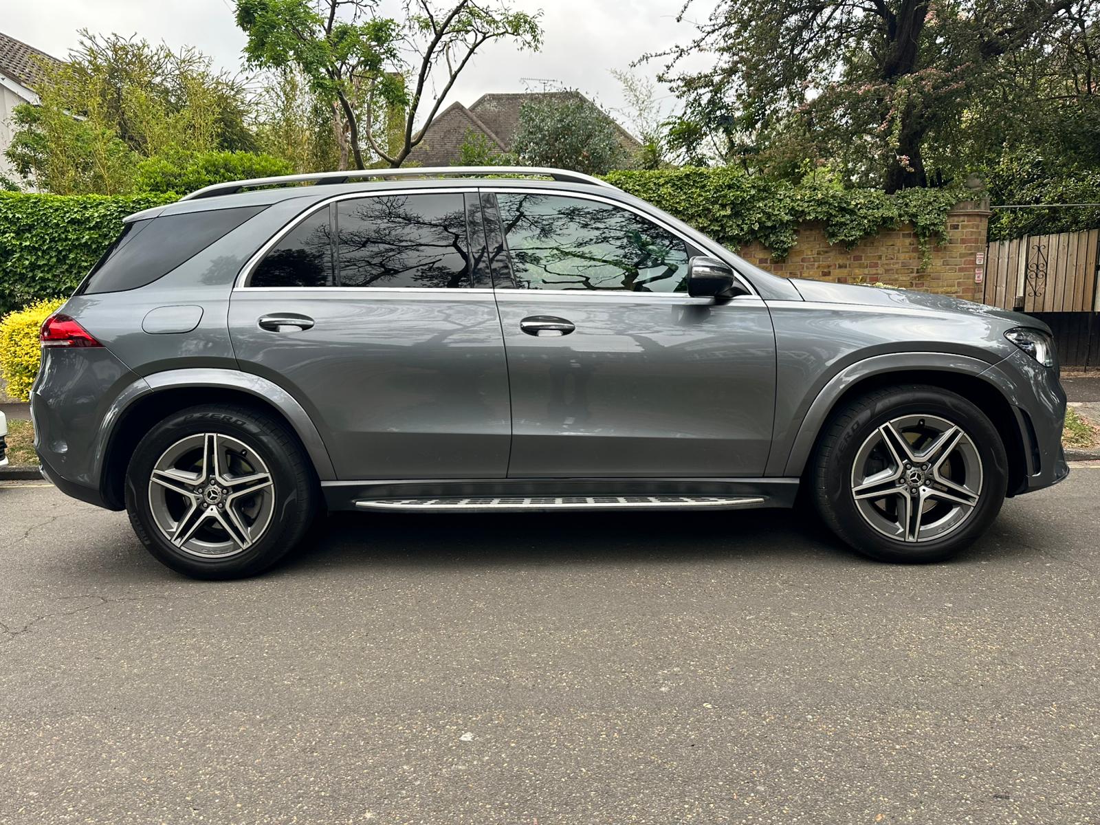 2019 Mercedes Benz GLE300d  image 3