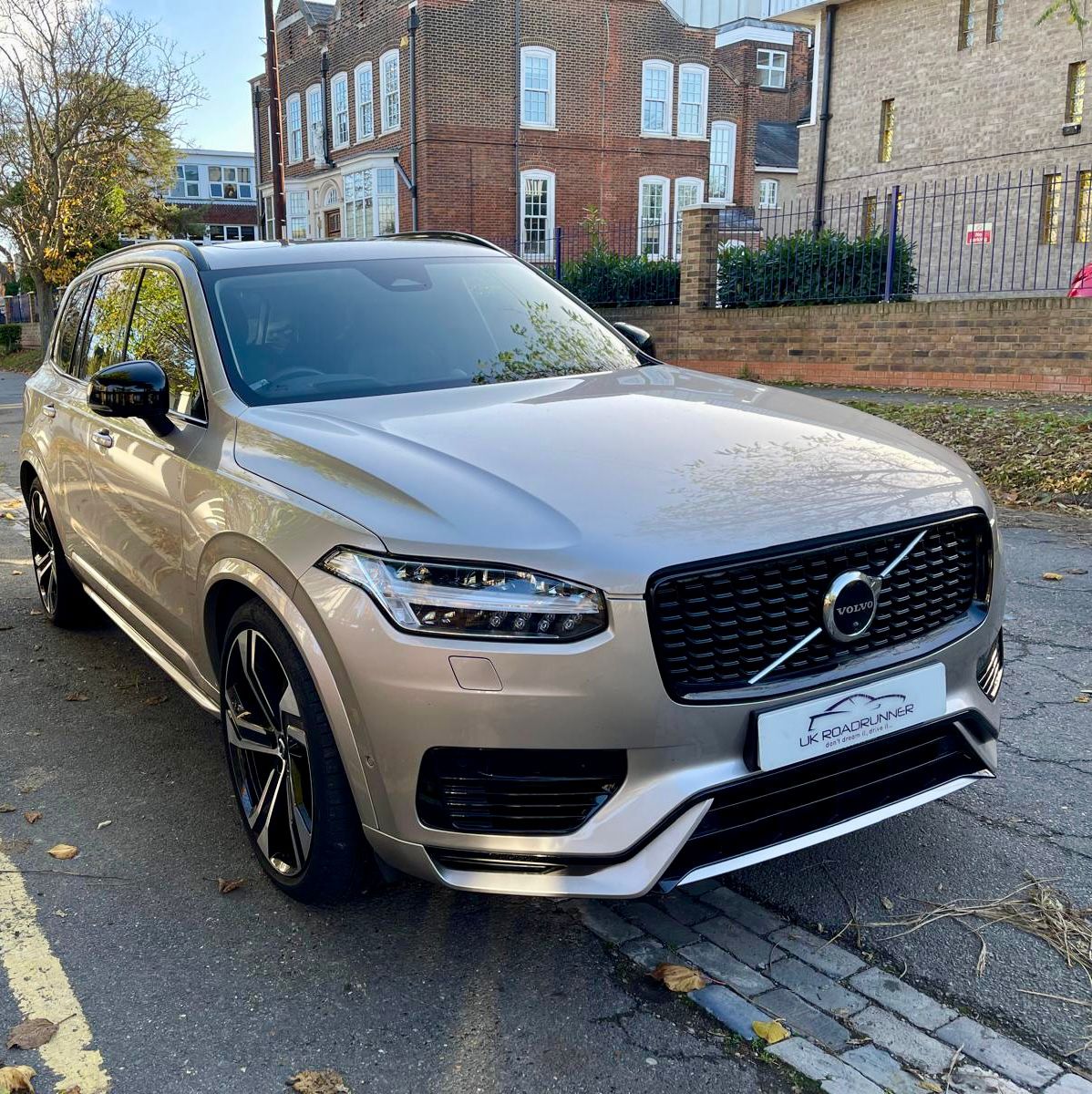 2022 Volvo XC90  image 1