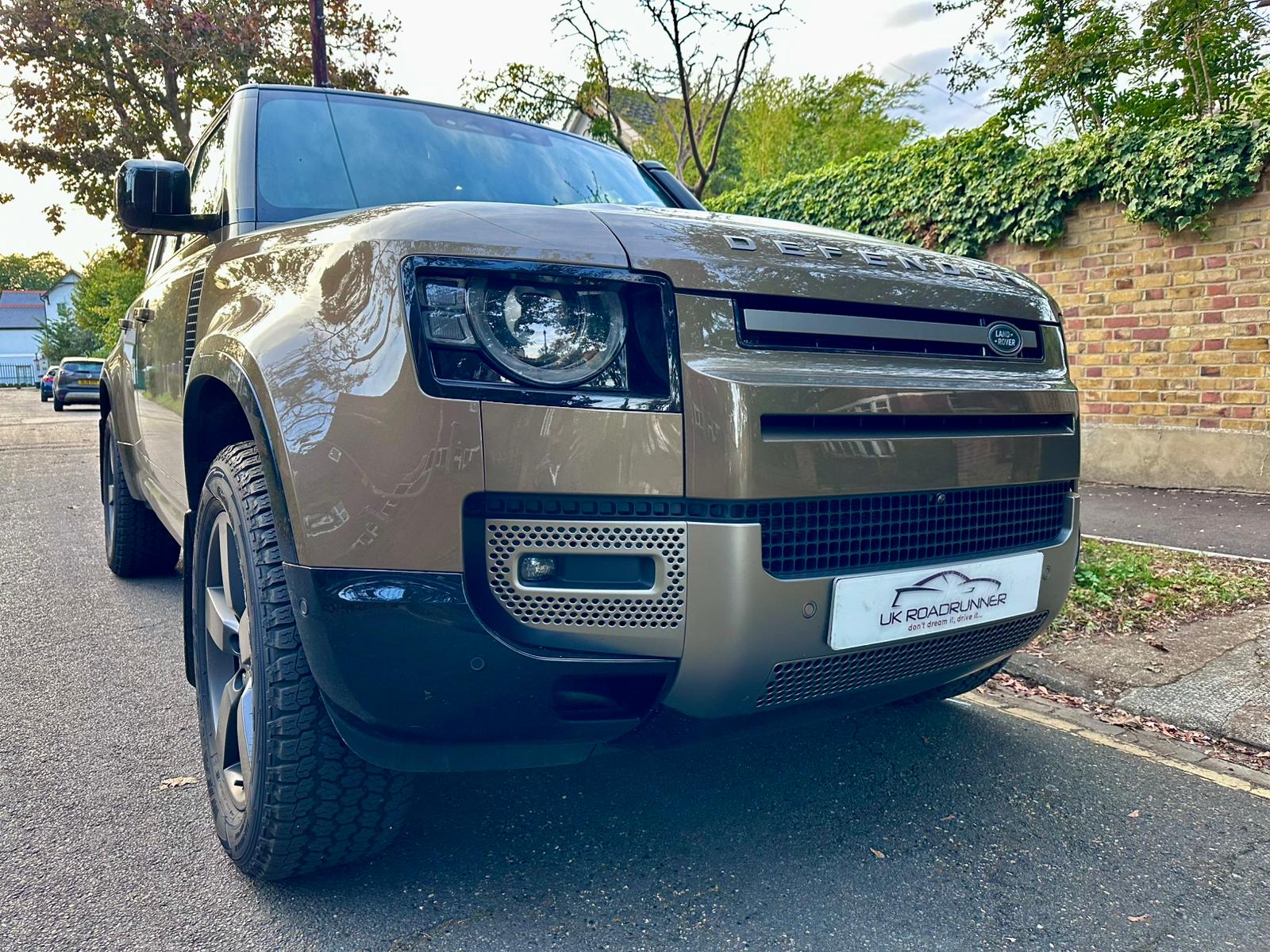 2024 Land Rover Defender 110  image 1