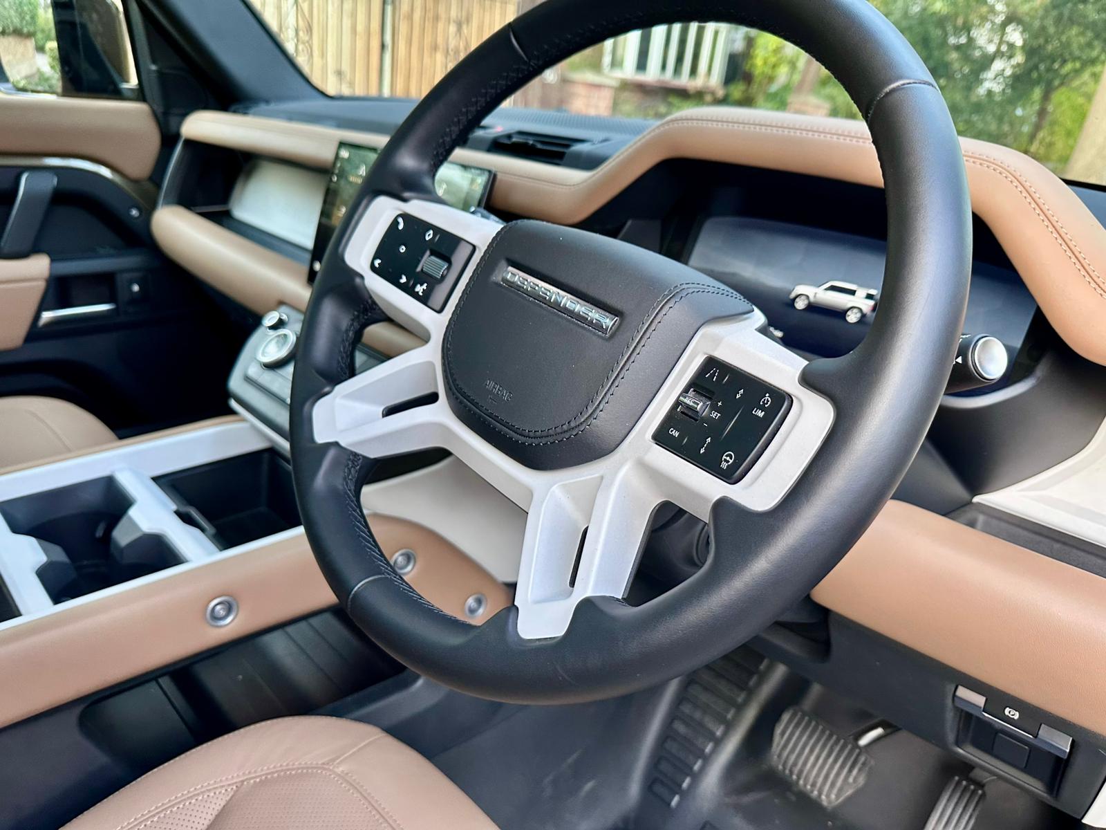 2024 Land Rover Defender 110  image 5