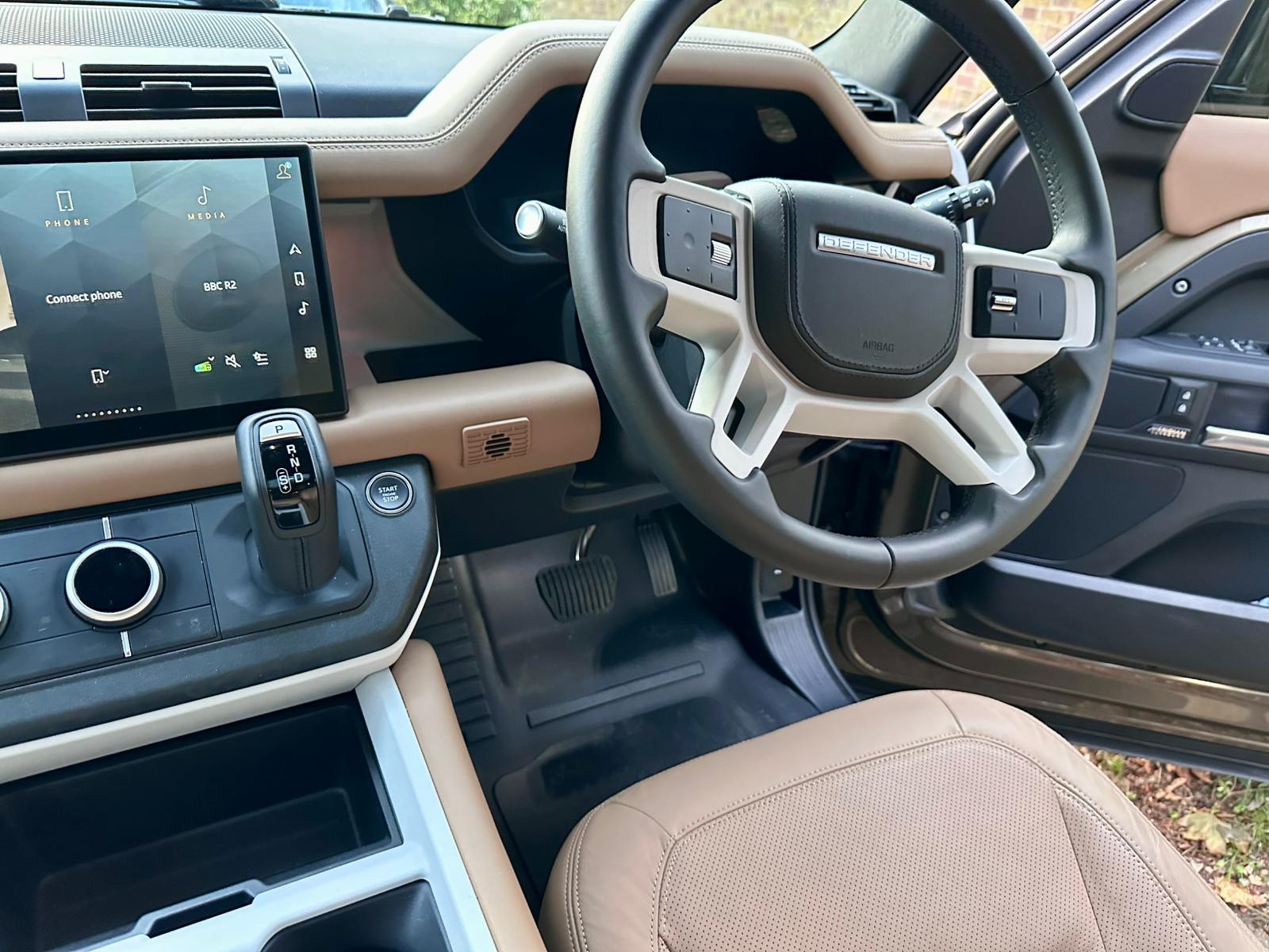 2024 Land Rover Defender 110  image 6