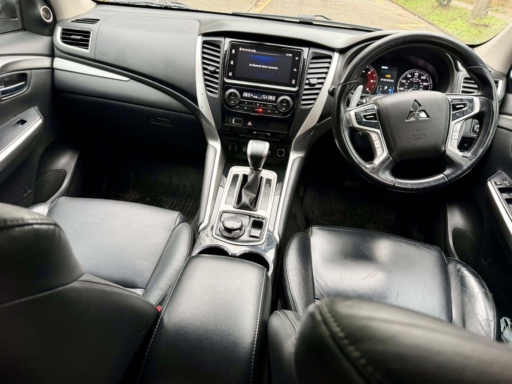 2019 Mitsubishi Shogun Sport image 5