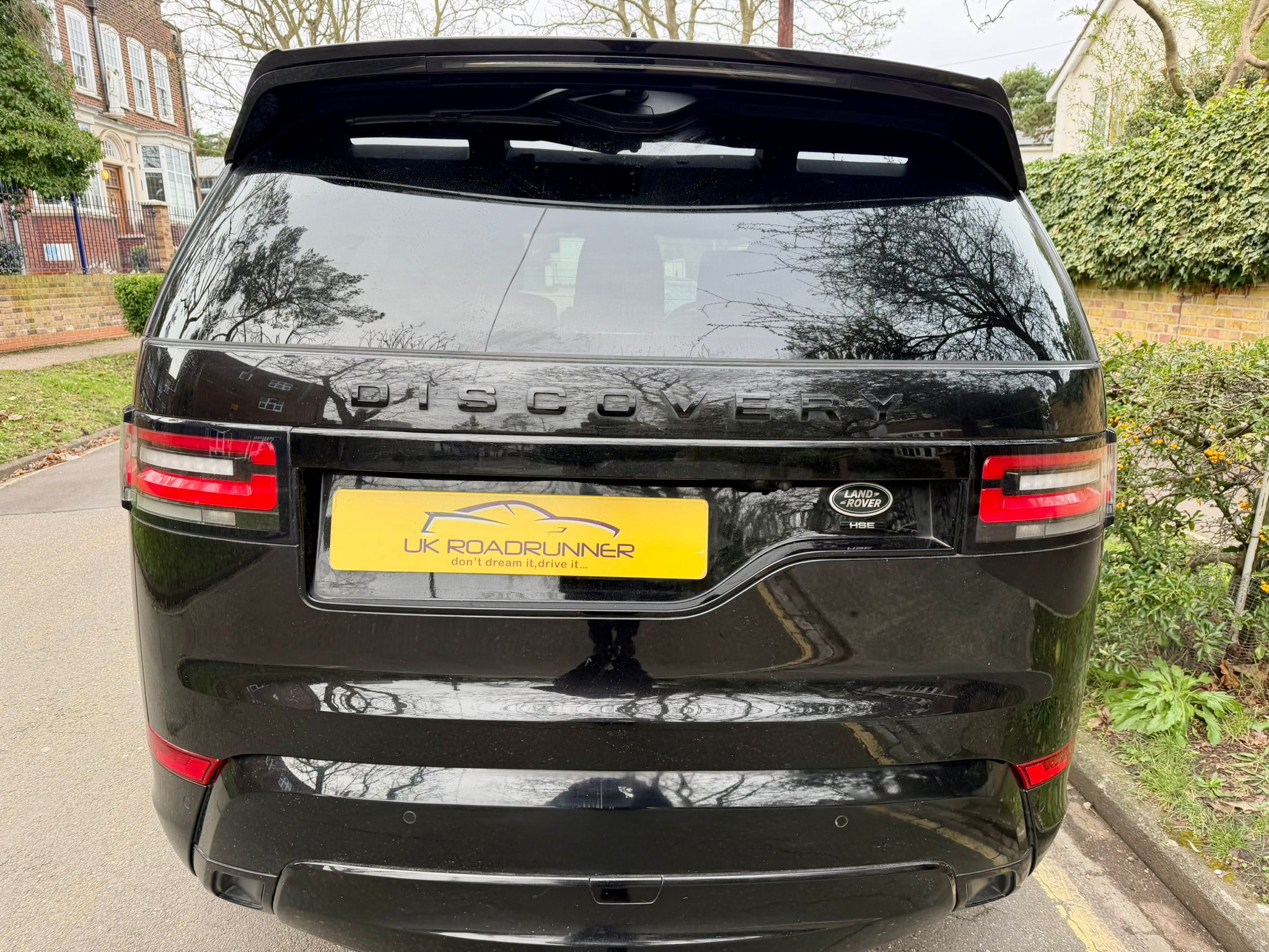 2019 Discovery HSE Luxury image 8