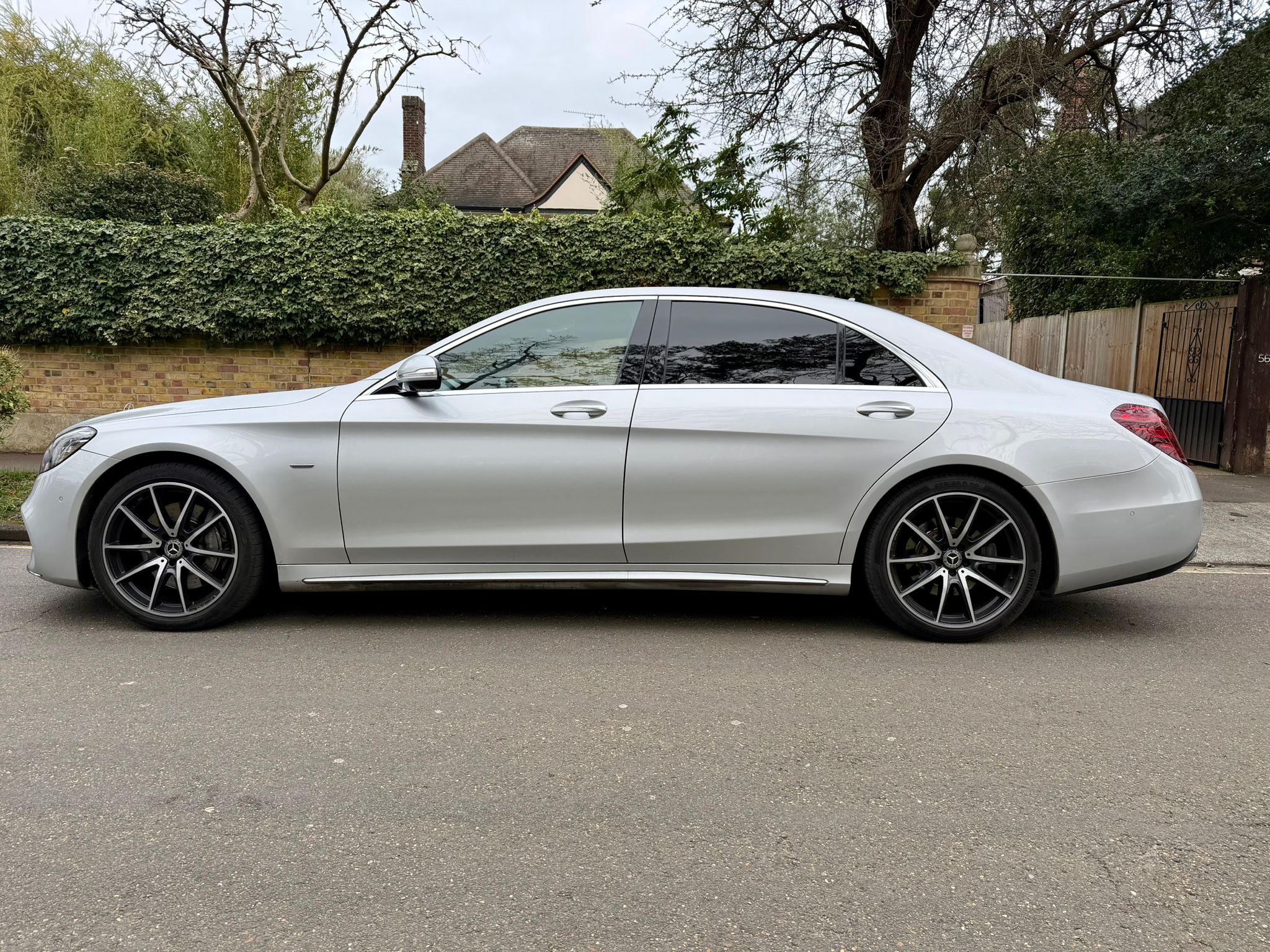 2019 Mercedes Benz S350D L AMG Grand Edition image 4