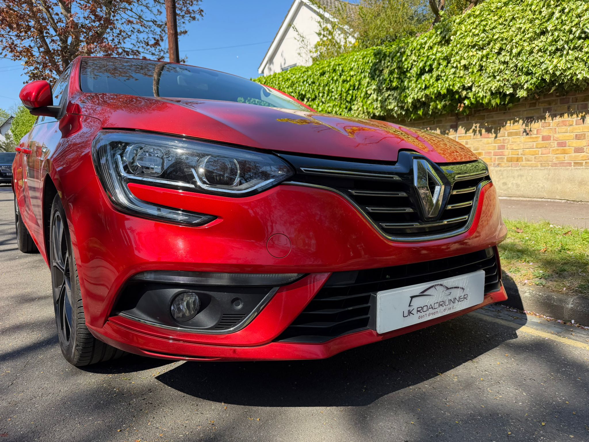 2019 Renault Megane Iconic image 1