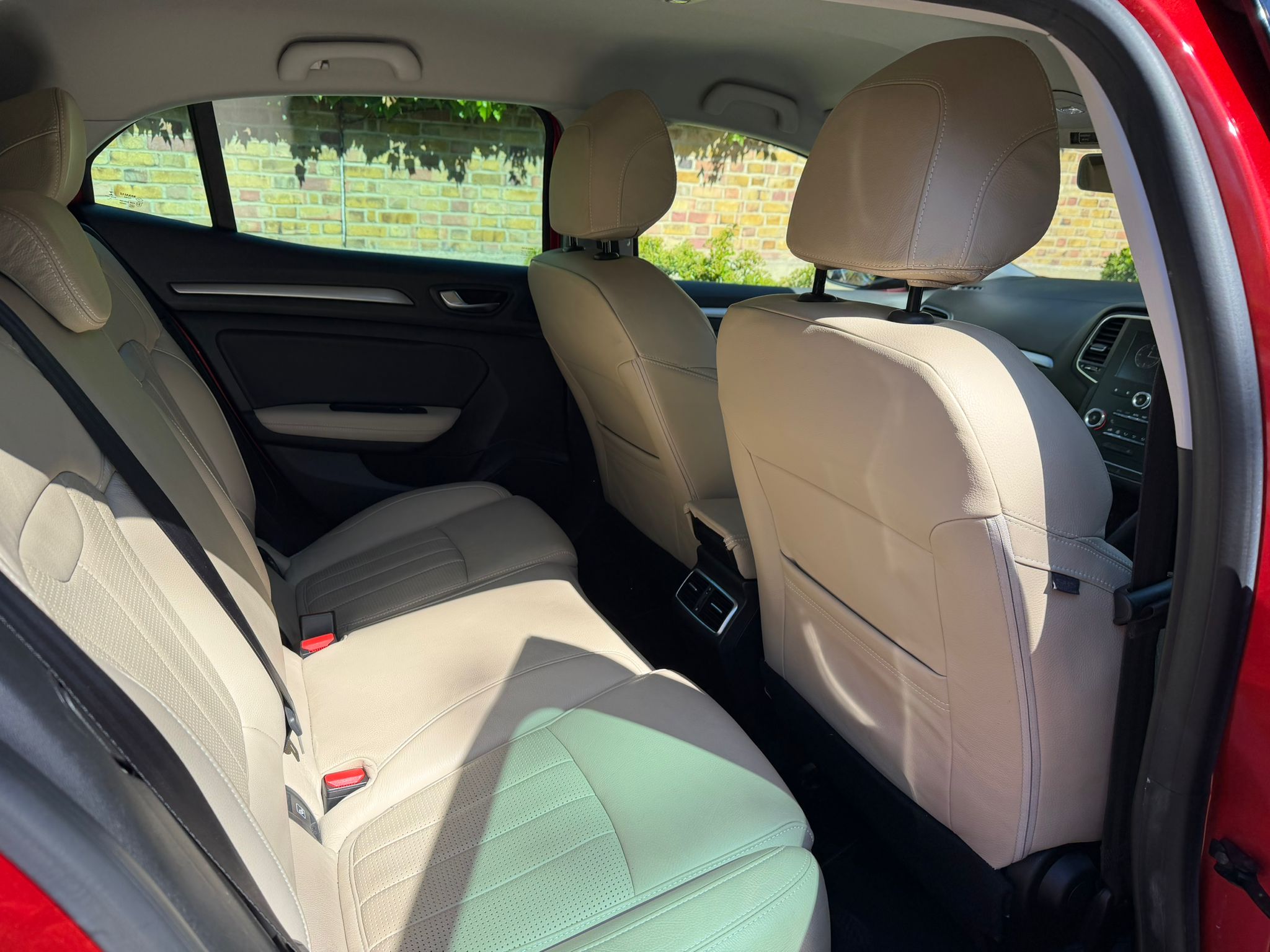 2019 Renault Megane Iconic image 7