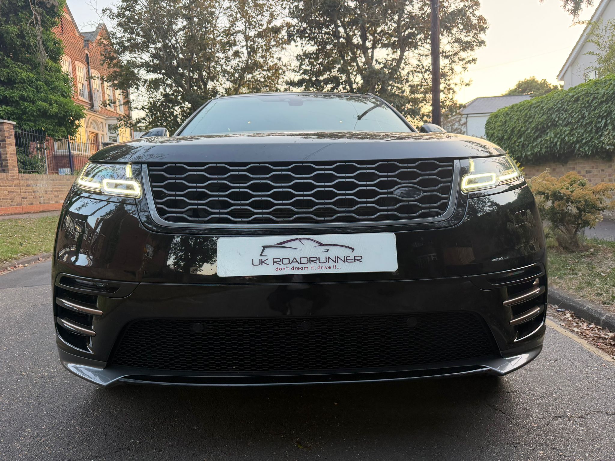 2019 Land Rover Range Rover Velar image 2