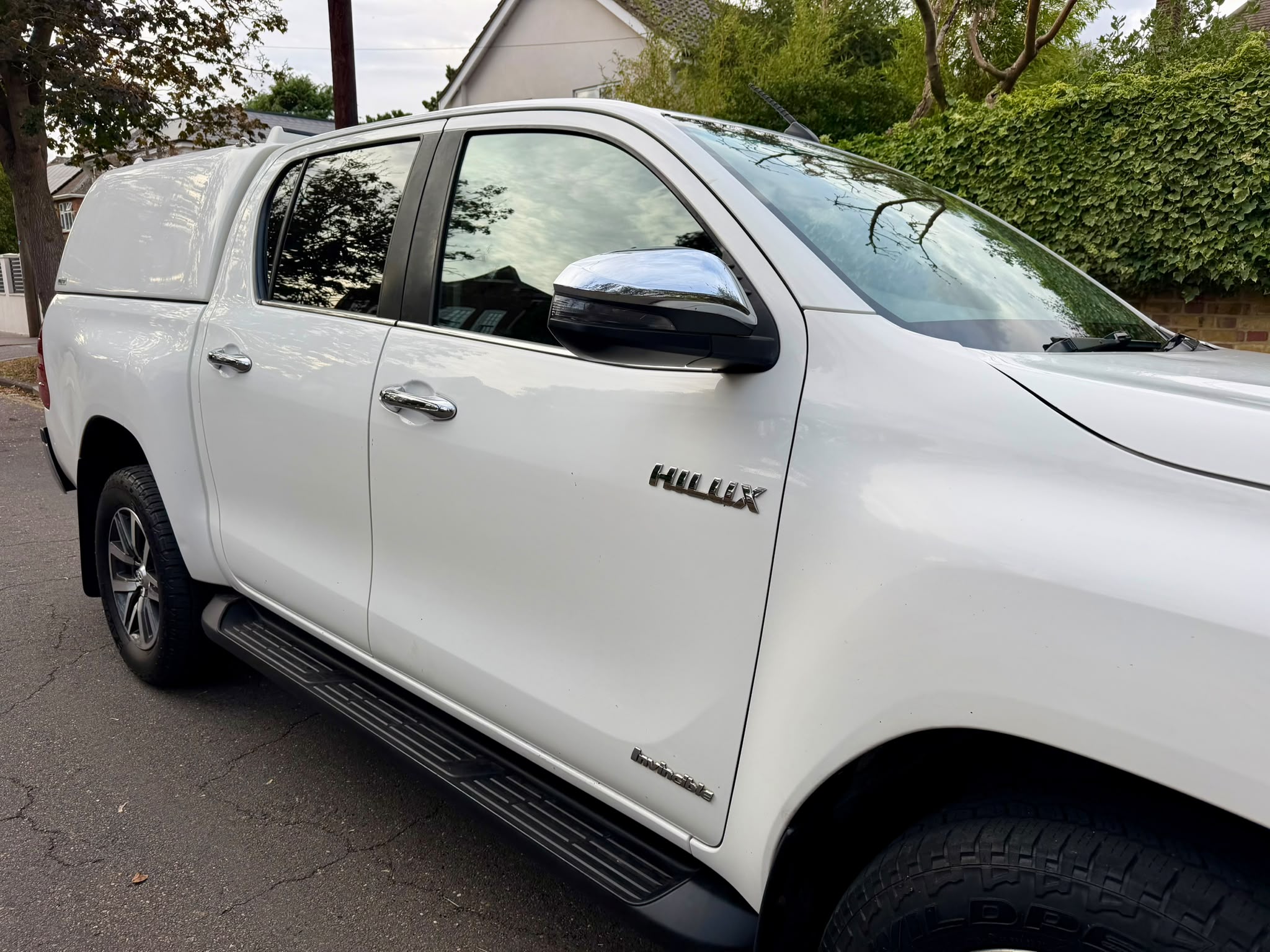 2020 Toyota Hilux DCab Invincible image 8
