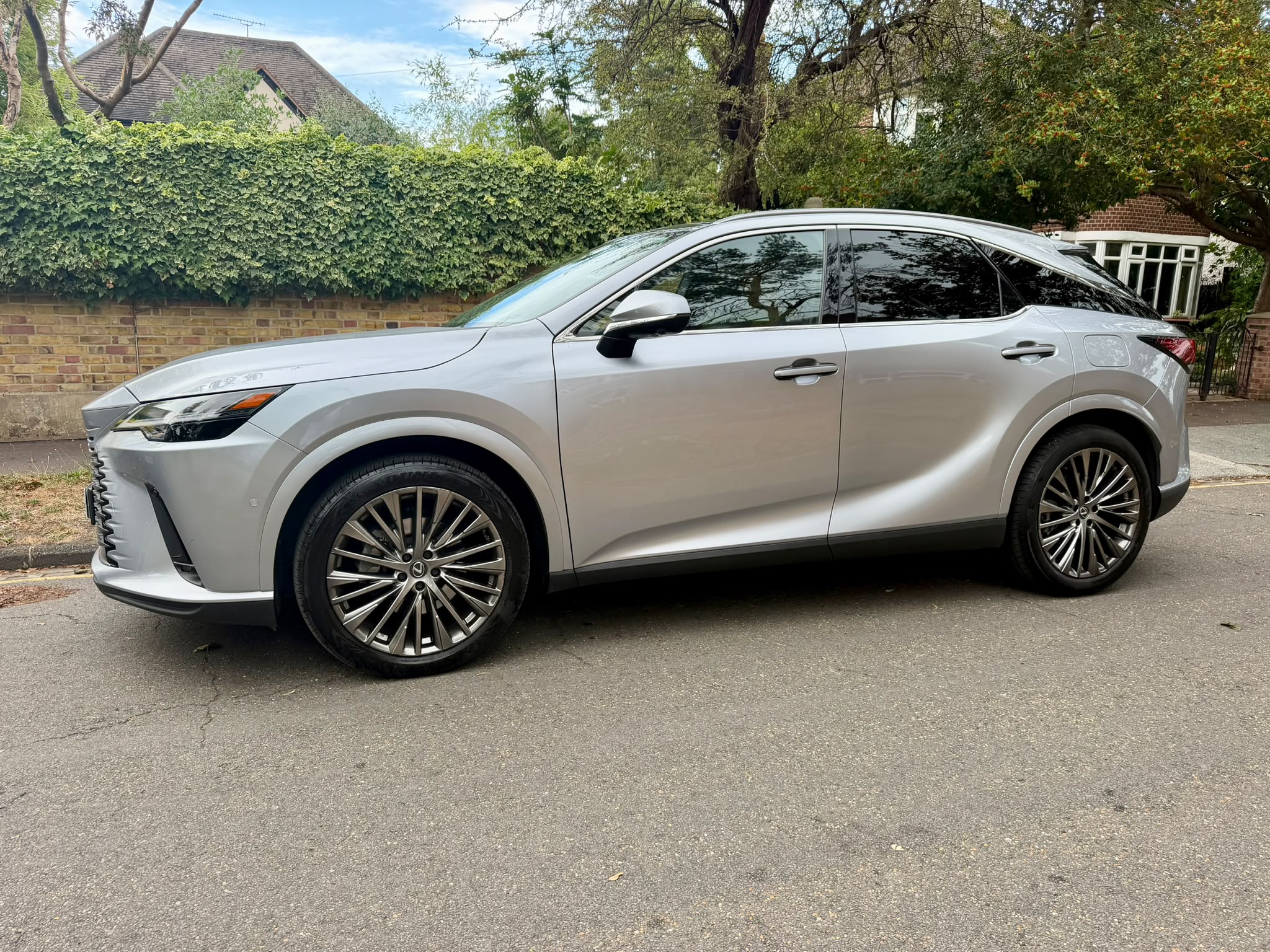 2023 Lexus RX 350H TAKUMI CVT image 4