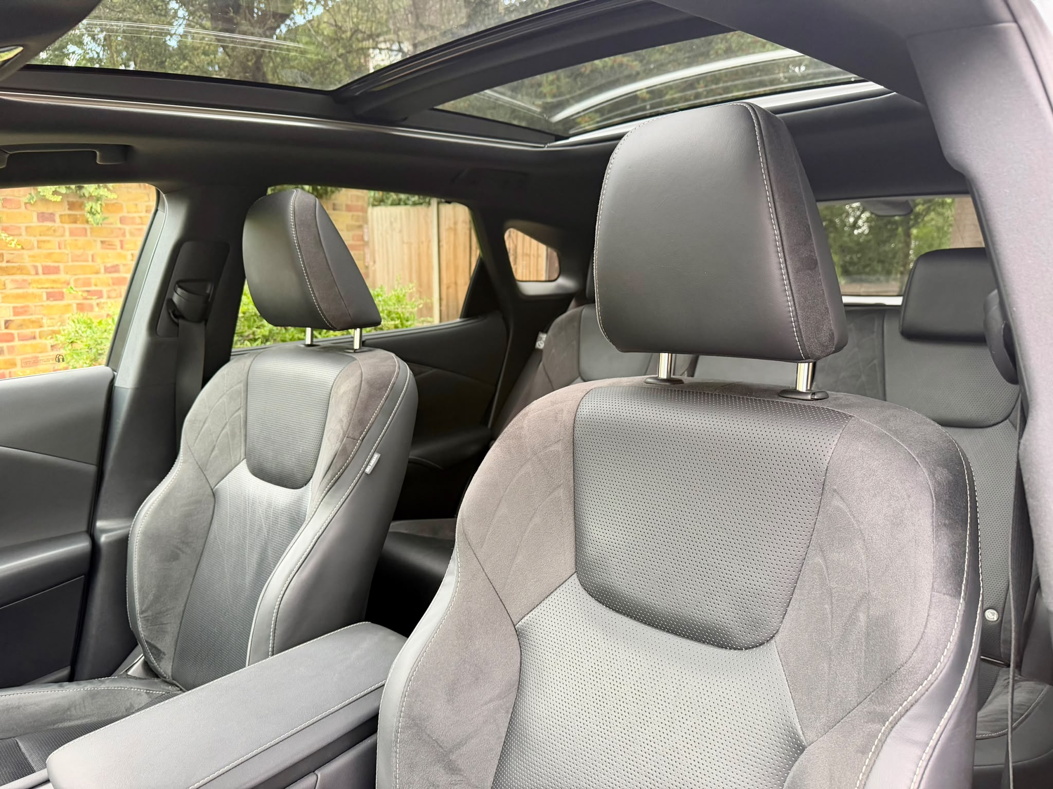 2023 Lexus RX 350H TAKUMI CVT image 9