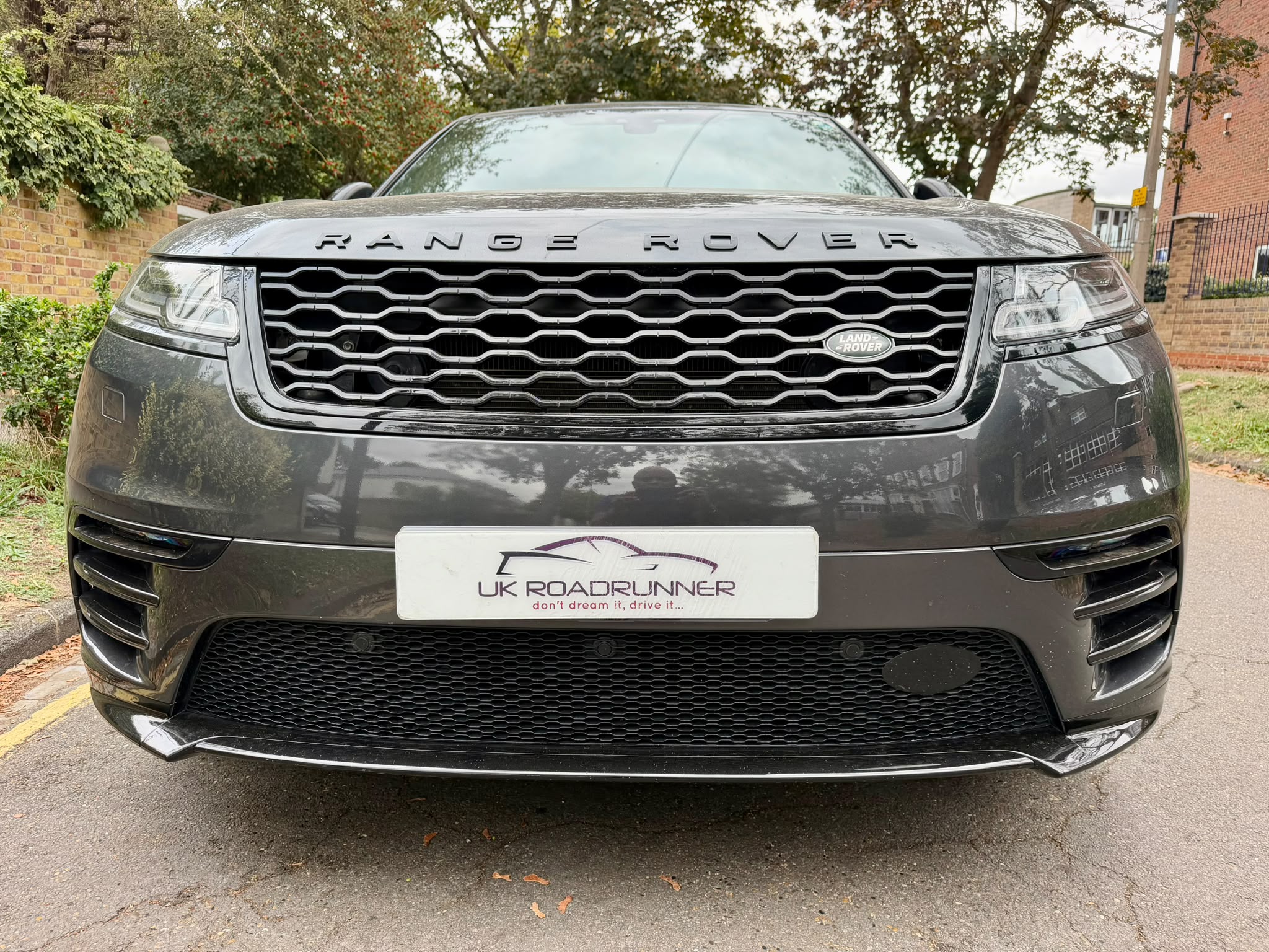 2018 Range Rover Velar image 2
