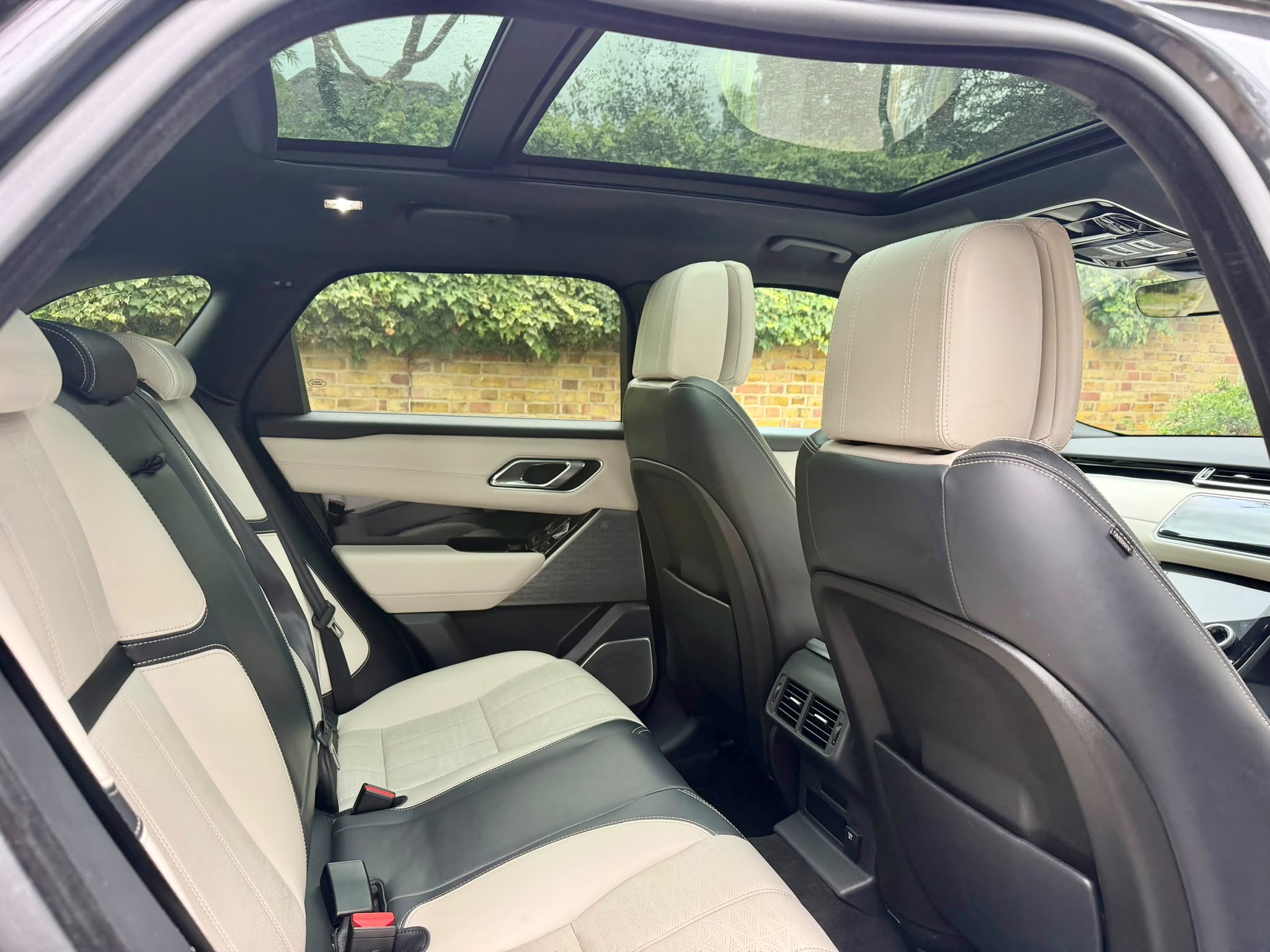 2018 Range Rover Velar image 8