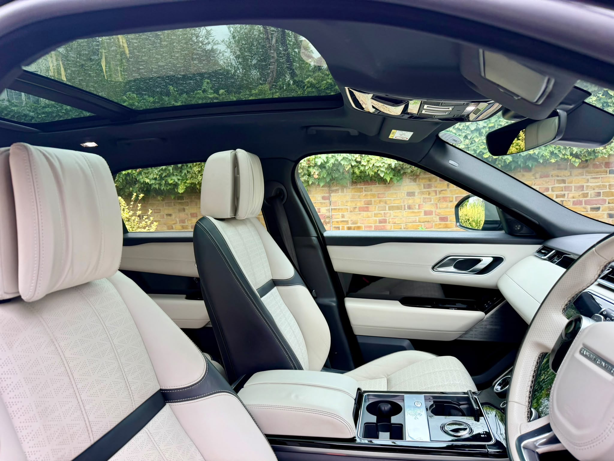 2018 Range Rover Velar image 7