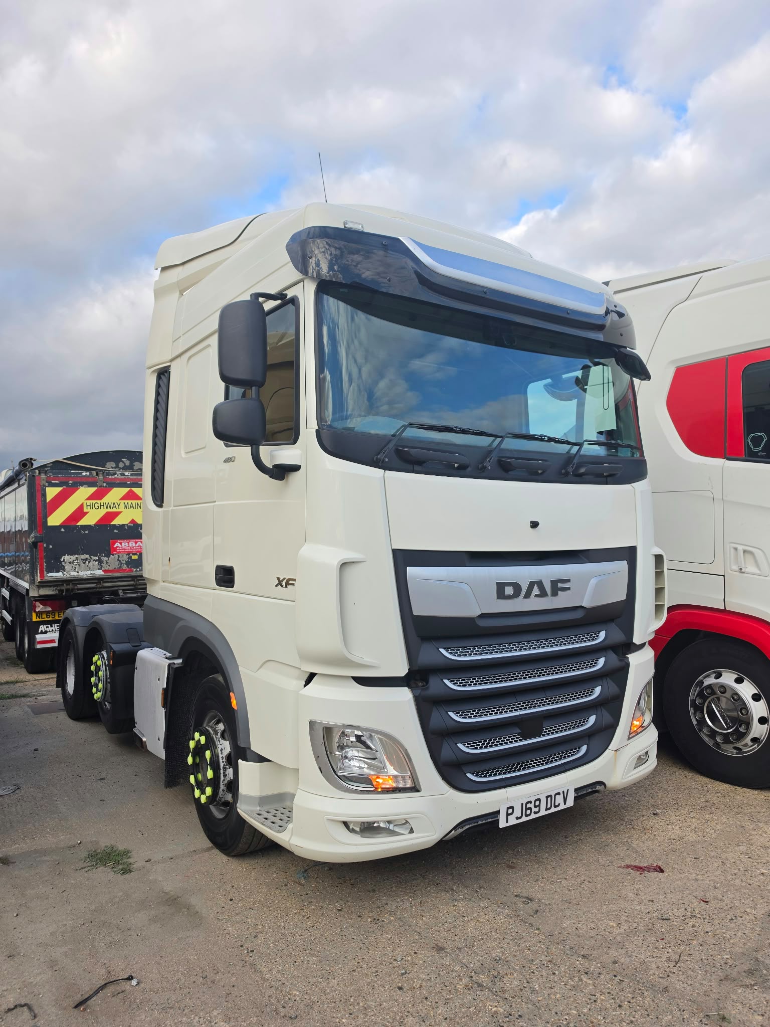 2019 DAF XF 480 Tractor Unit 6x2 image 1