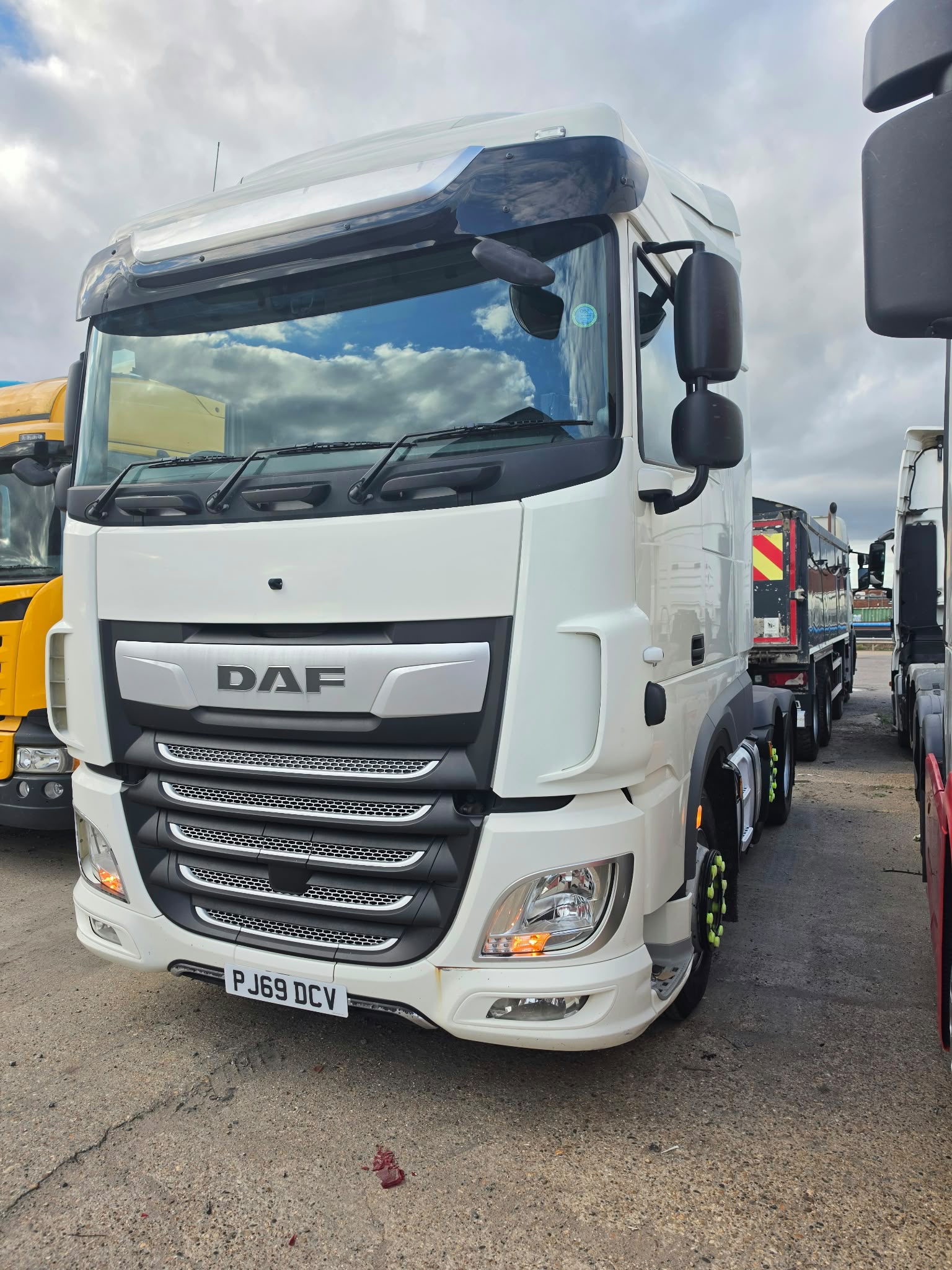 2019 DAF XF 480 Tractor Unit 6x2 image 2