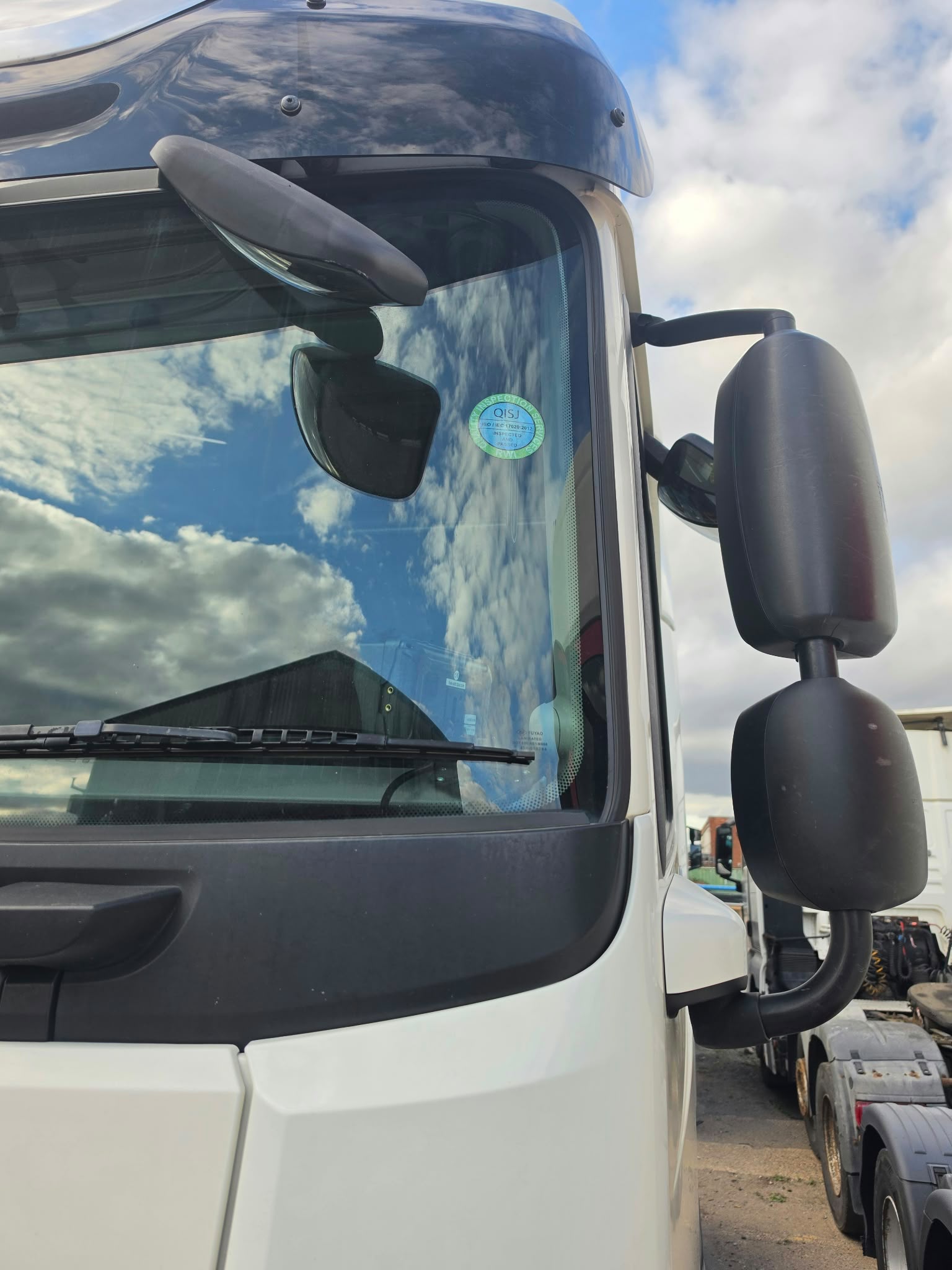 2019 DAF XF 480 Tractor Unit 6x2 image 3