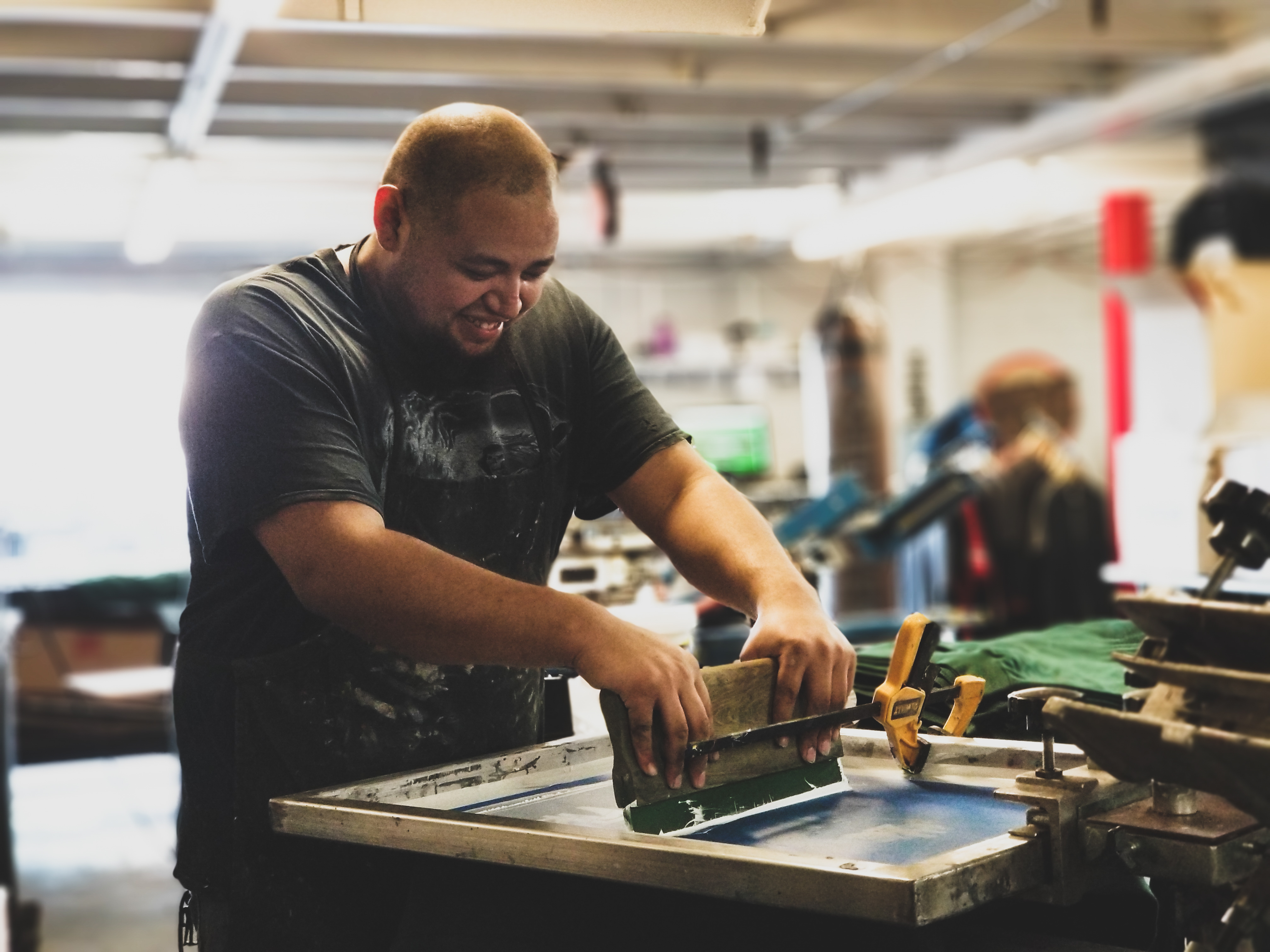 Unlock Your Competitive Edge: How Small Shops Leverage Lower Overhead for Bigger Profits