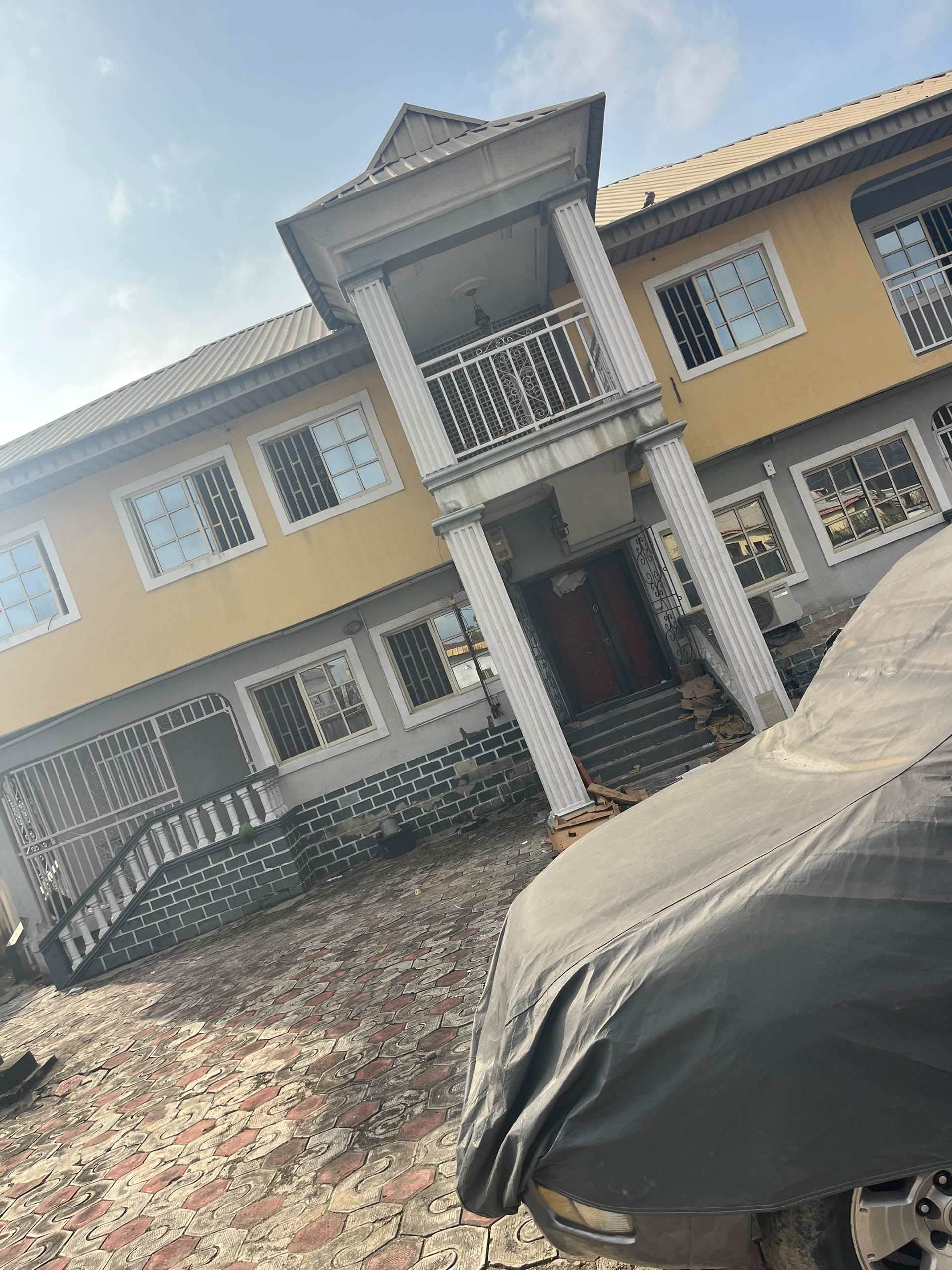 2 bedrooms apartment