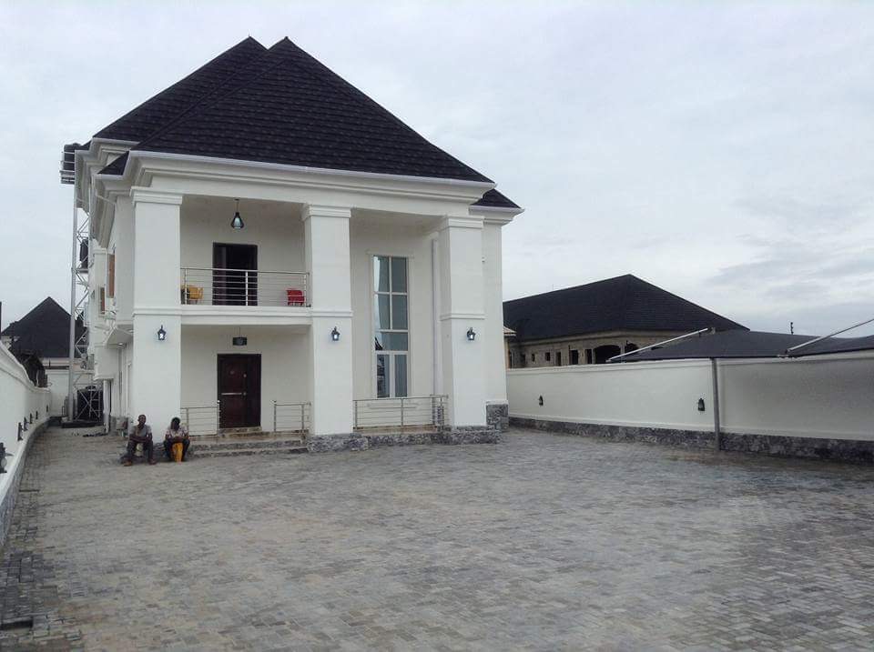 Six Bedrooms Duplex For Sale Greenfield Ago Place Way