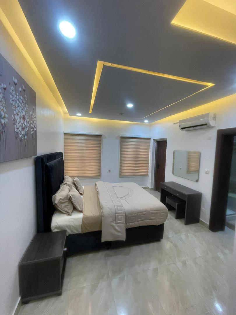 Fully Furnished 3bedroom Flat + BQ - image 7