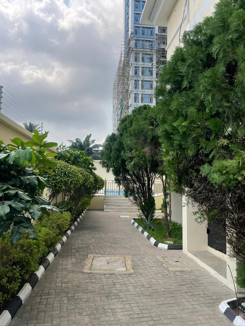 Fully Furnished 3bedroom Flat + BQ - image 8