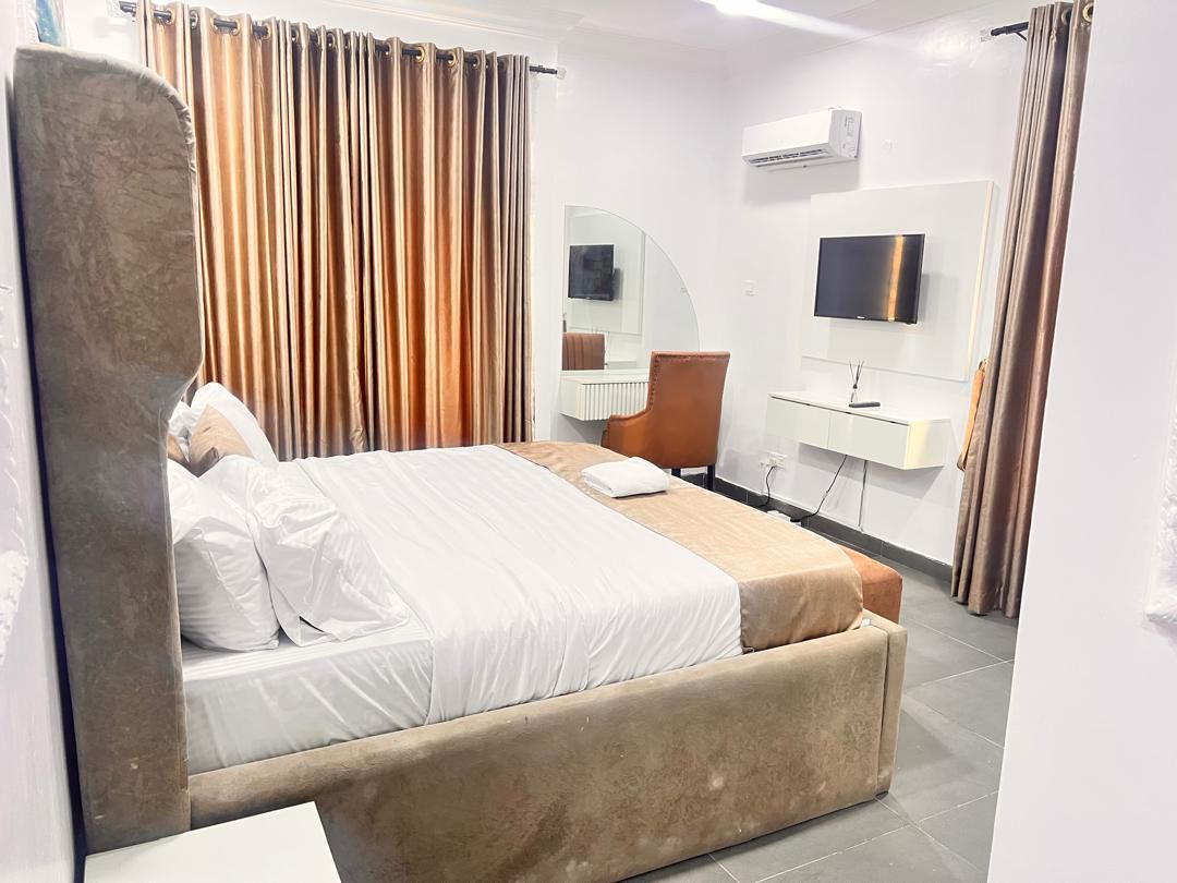 Fully Furnished and Serviced 3 bedroom with Inverter - image 7