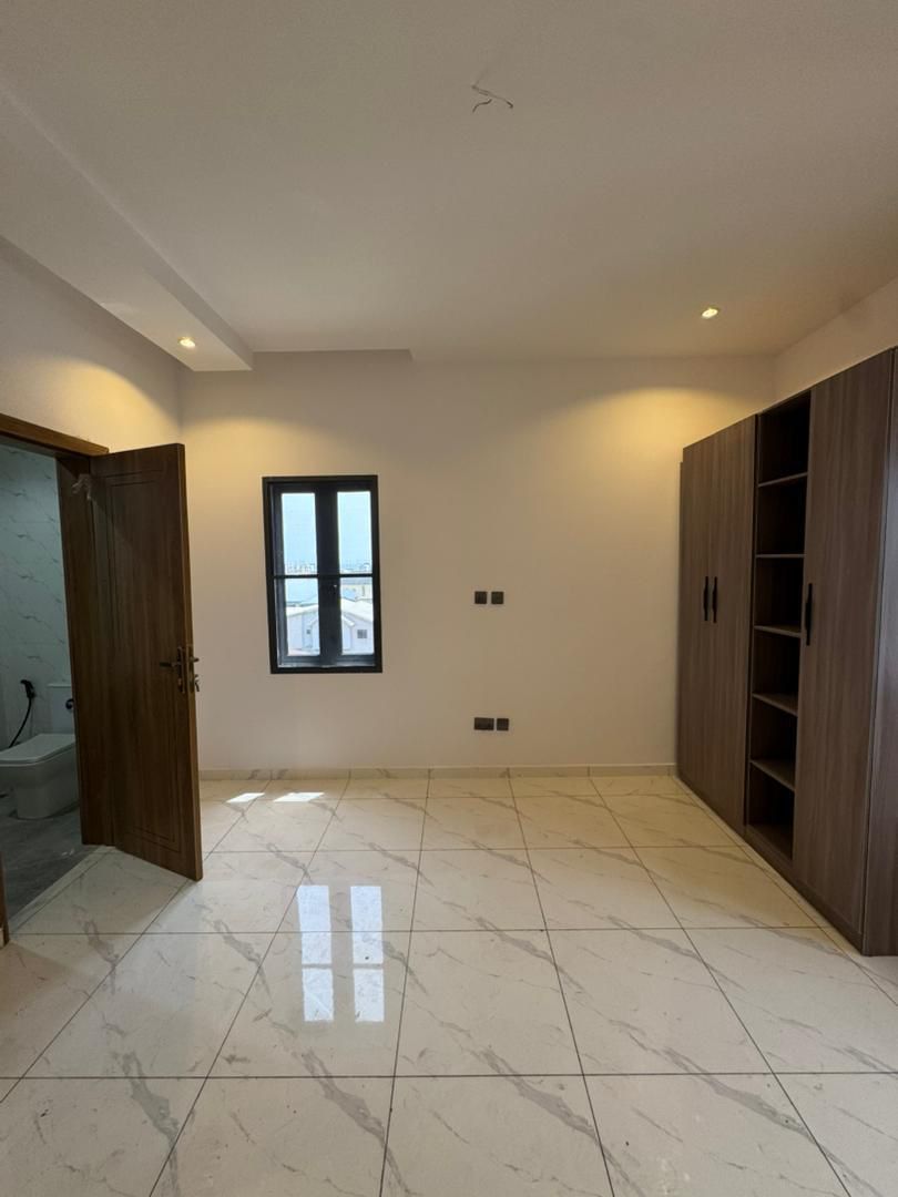 3 bedroom Apartment + BQ - image 4