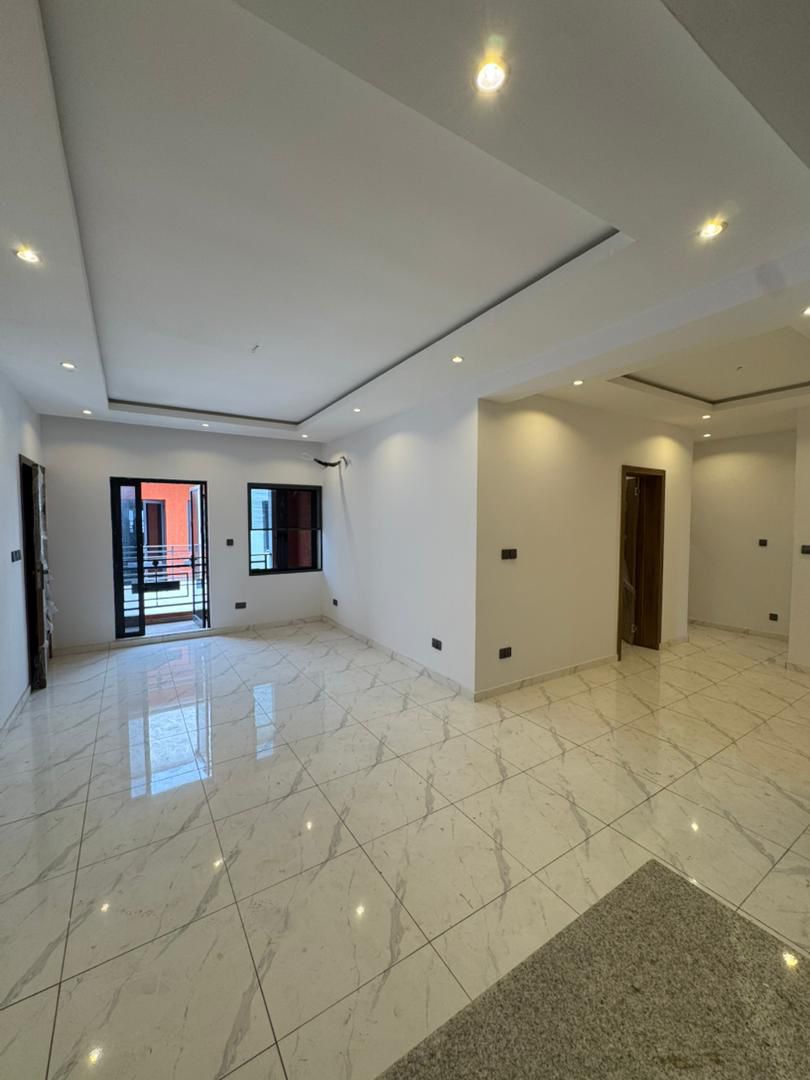 3 bedroom Apartment + BQ - image 9