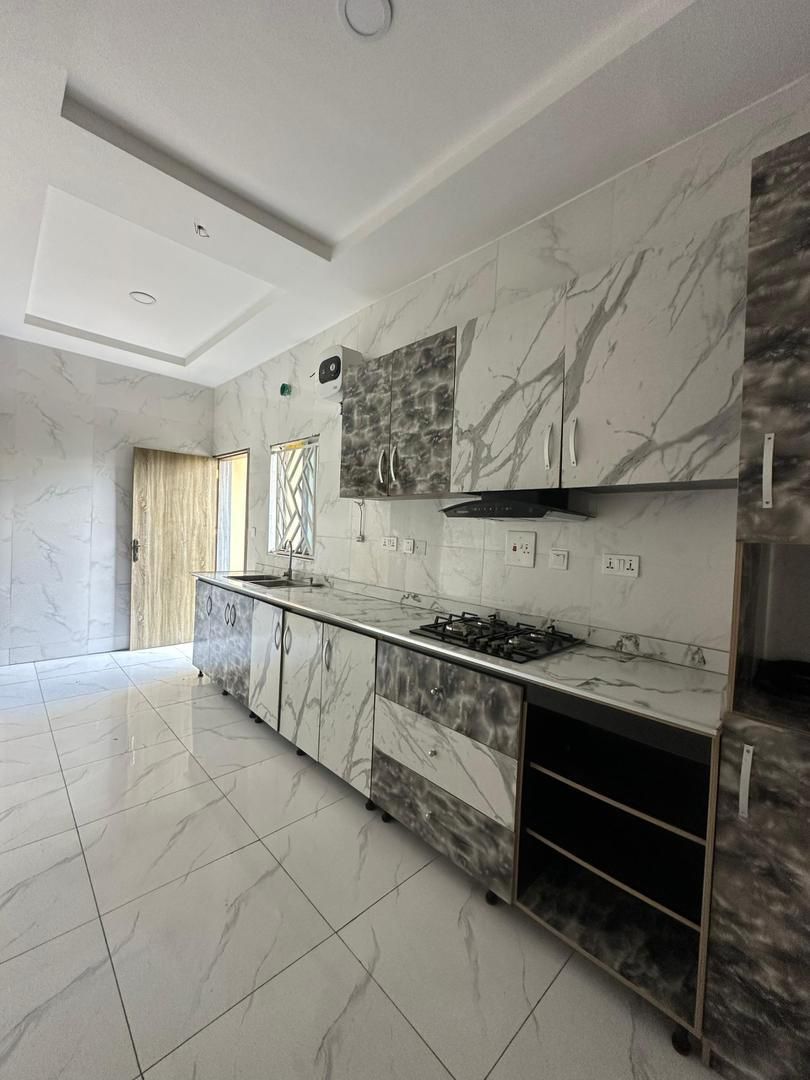 2 Bedroom Apartment + BQ - image 2