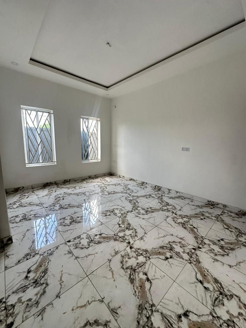 2 Bedroom Apartment + BQ - image 6
