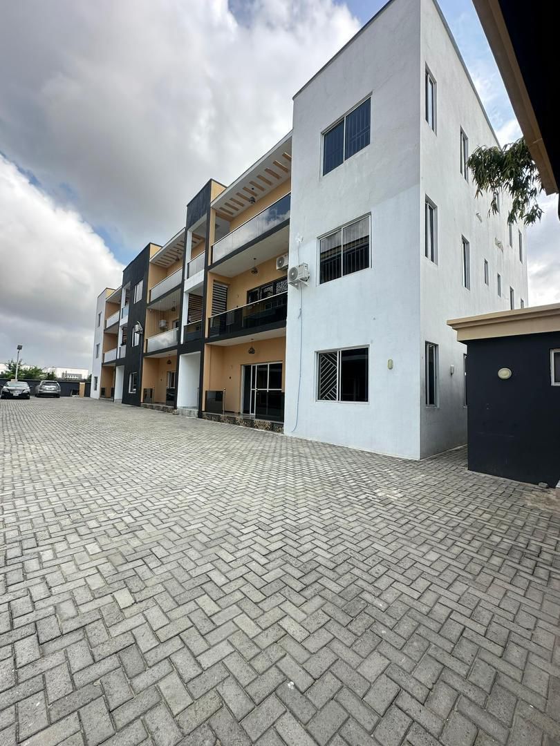 2 Bedroom Apartment + BQ - image 9