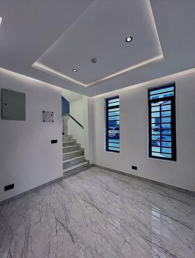 Luxury 4 Bedroom Duplex - image 6