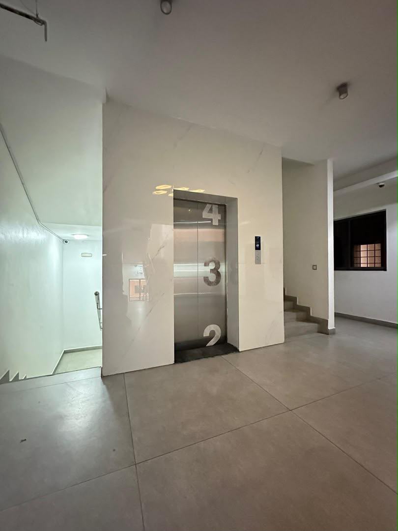 High Status 4bedroom Apartment
