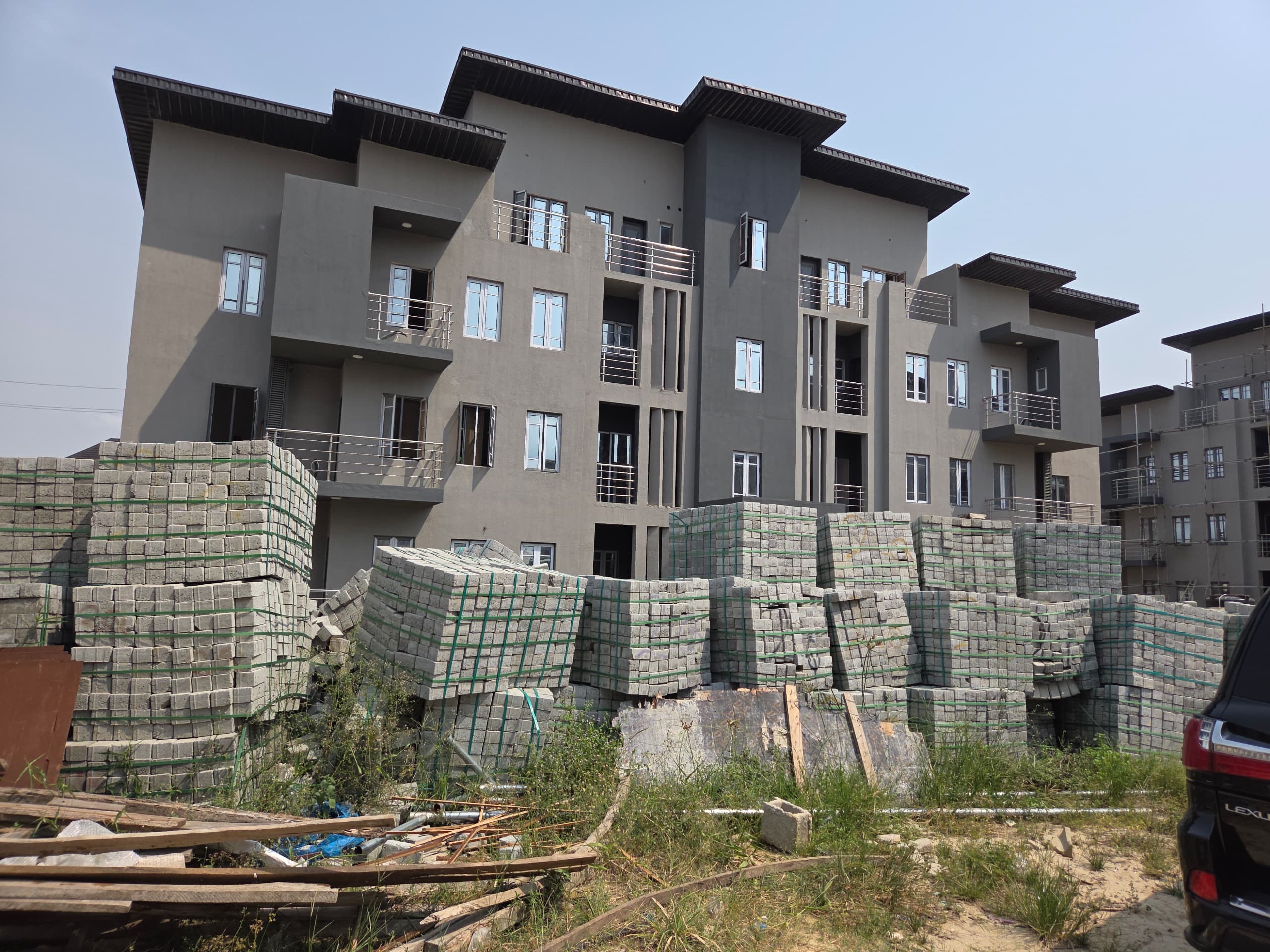 3 Bedroom Apartment + BQ - Ajah sangotedo
