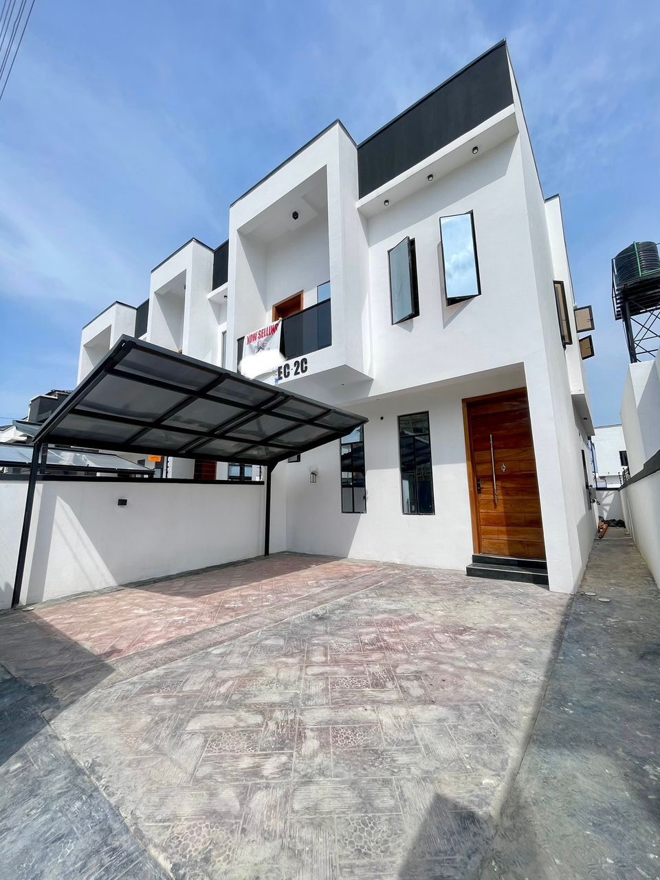 DECENTLY FINISHED 4 BED TERRACE DUPLEX WITH PRIVATE COMPOUND ✨ - ajah lagos