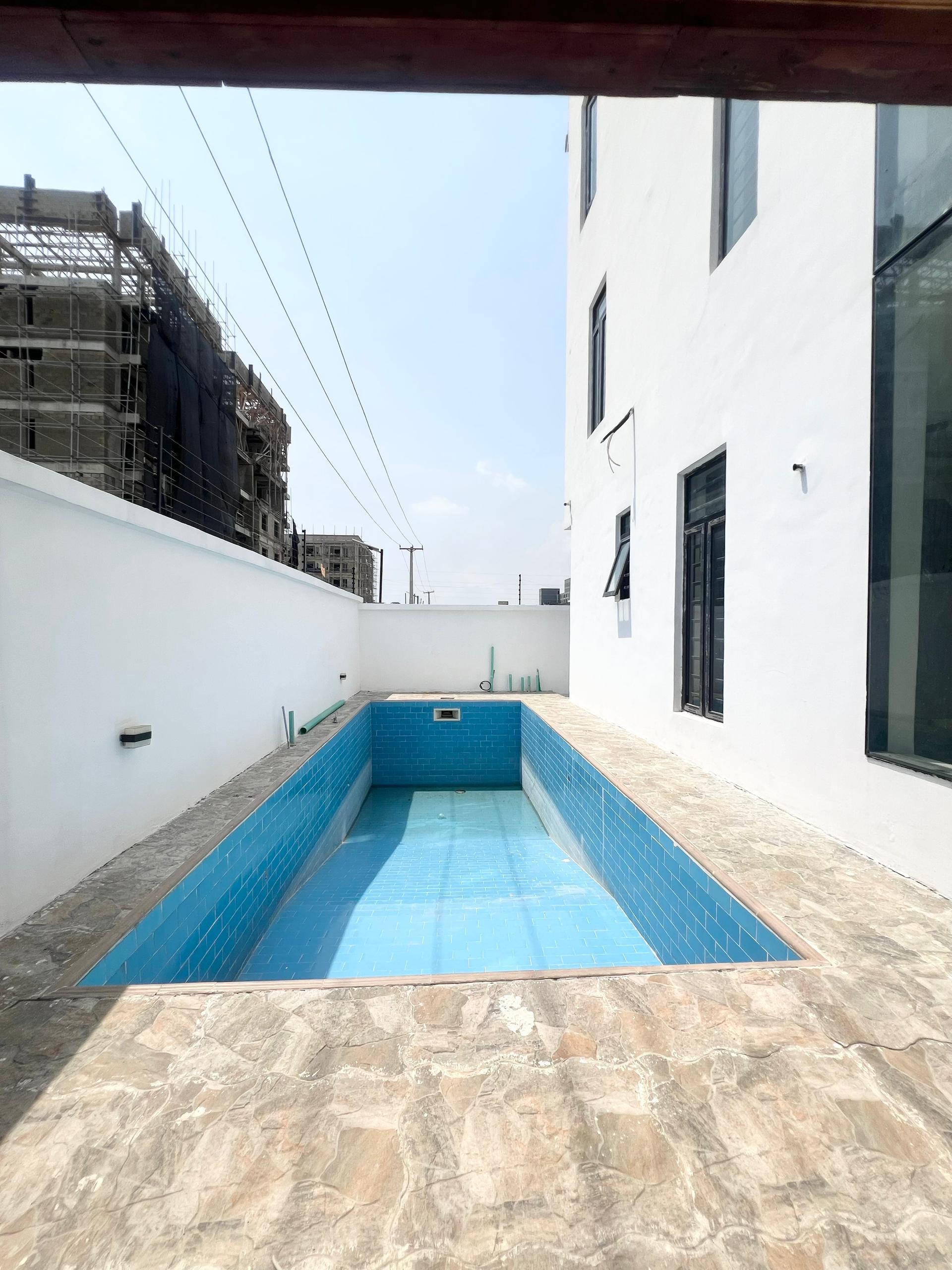 LUXURY 5 BEDROOM FULLY DETACHED DUPLEX WITH POOL IN LEKKI - image 8