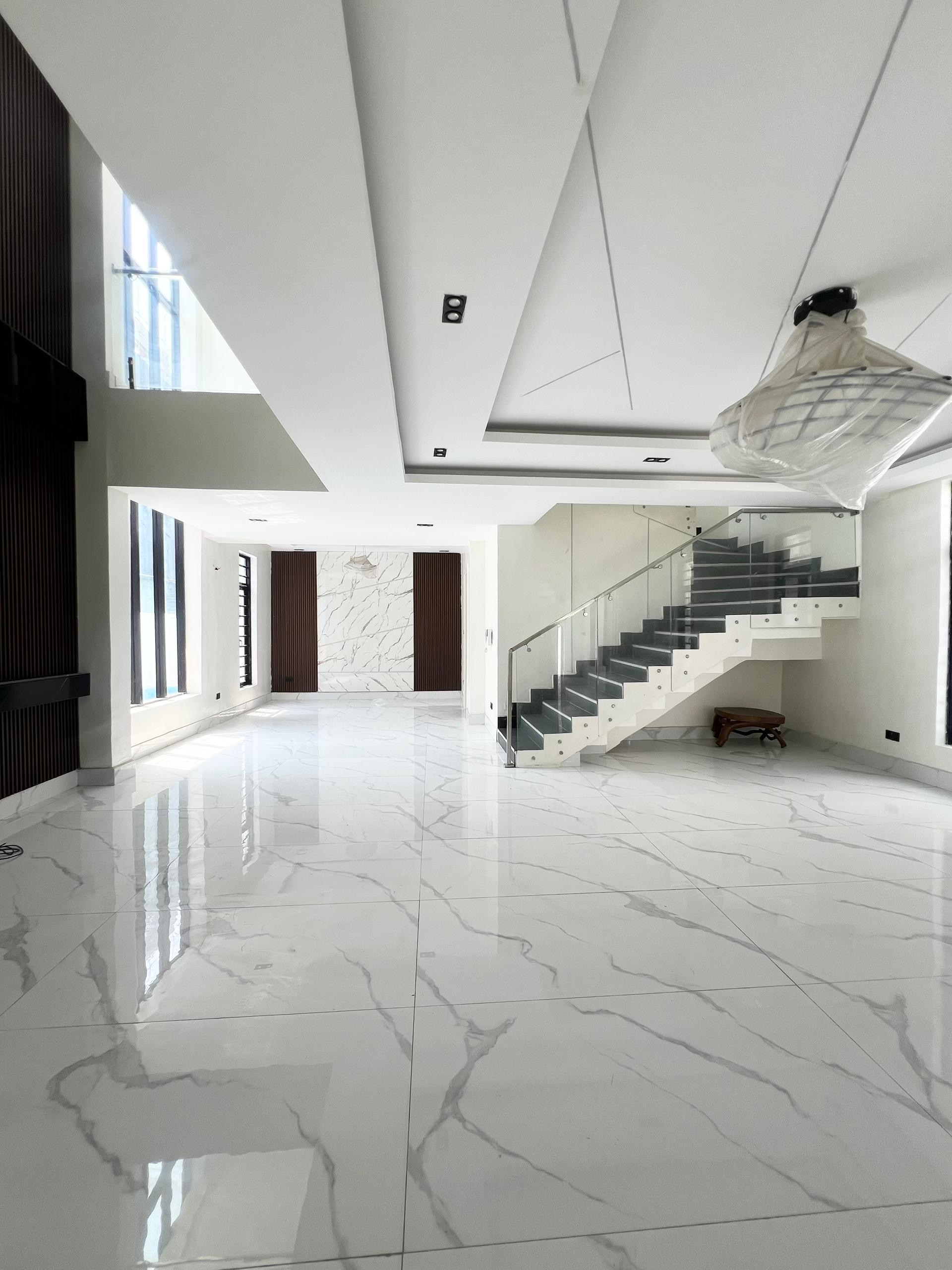 LUXURY 5 BEDROOM FULLY DETACHED DUPLEX WITH POOL IN LEKKI - image 3