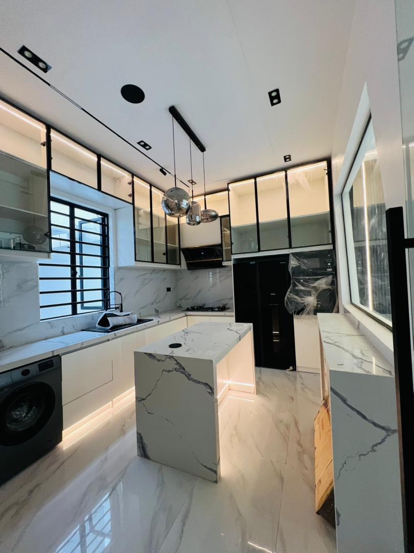 4 BEDROOM FULLY DETACHED DUPLEX WITH BQ FOR SALE - image 7
