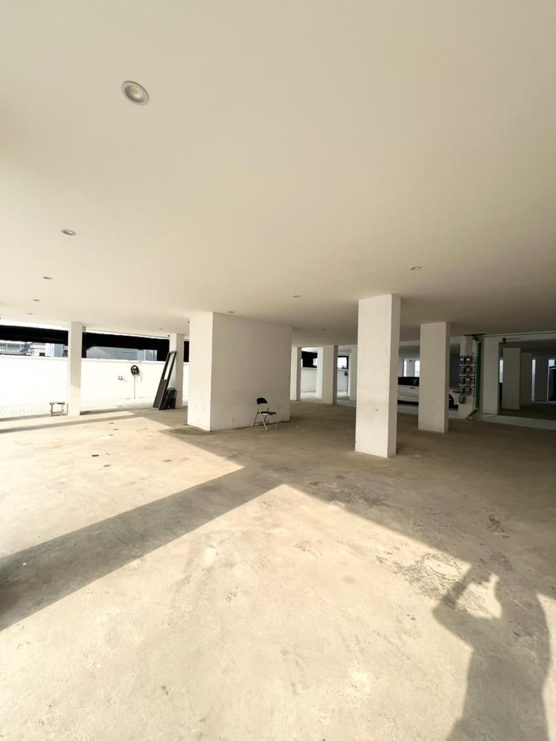 WELL-FINISHED 2 BEDROOM APARTMENT FOR SALE - image 5