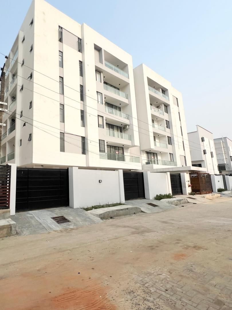 WELL-FINISHED 2 BEDROOM APARTMENT FOR SALE - image 17