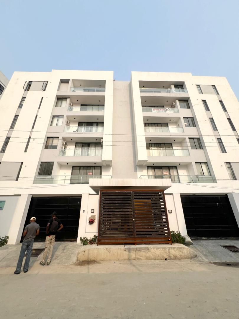 WELL-FINISHED 2 BEDROOM APARTMENT FOR SALE - image 18