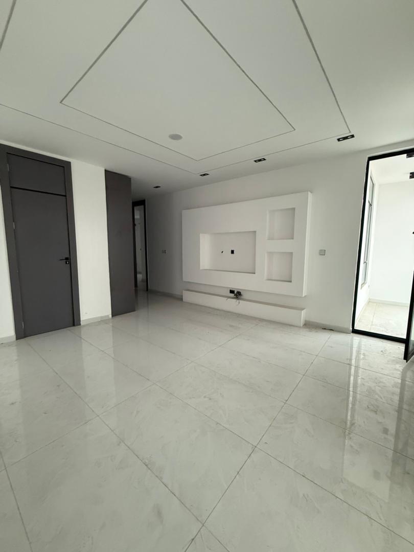 LUXURY 5 BEDROOM FULLY DETACHED DUPLEX FOR SALE - image 9