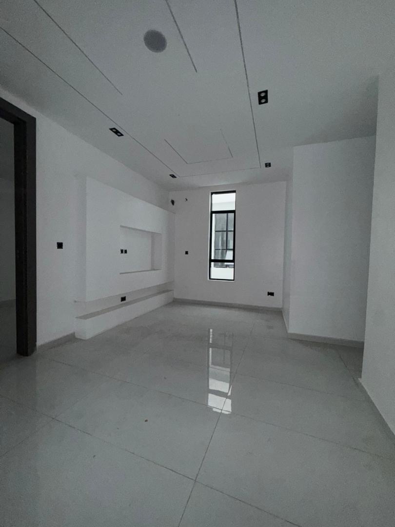 LUXURY 5 BEDROOM FULLY DETACHED DUPLEX FOR SALE - image 15