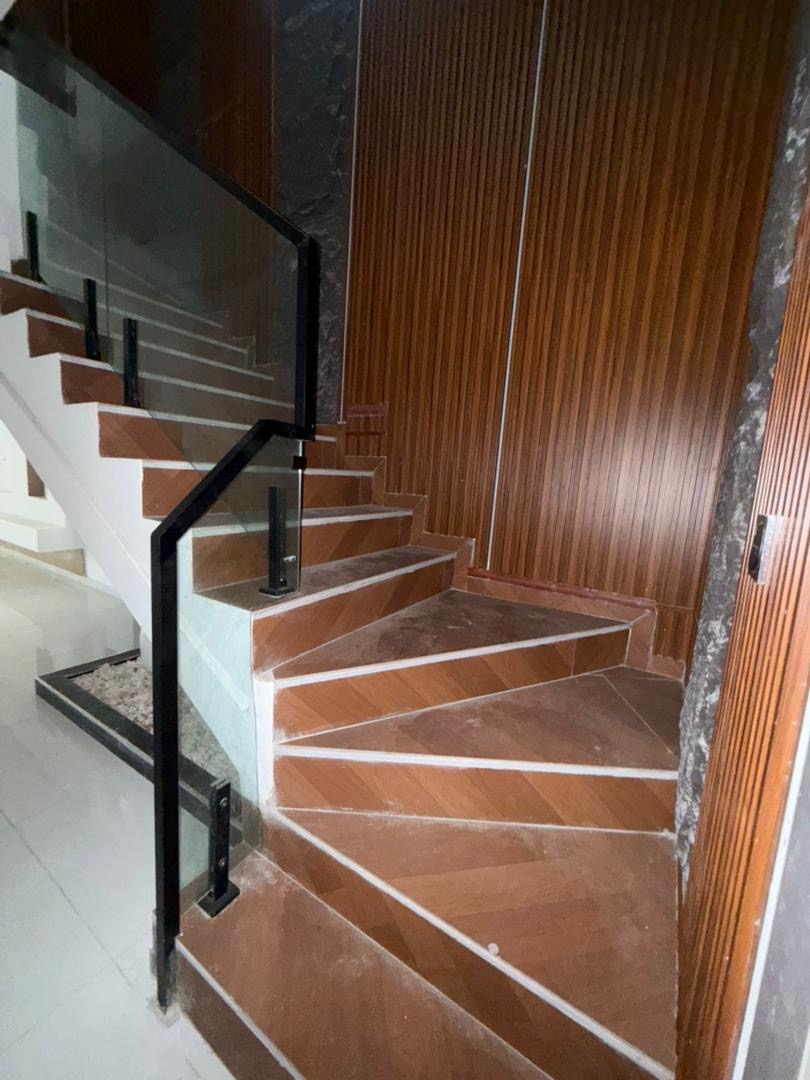 LUXURY 5 BEDROOM FULLY DETACHED DUPLEX FOR SALE - image 14