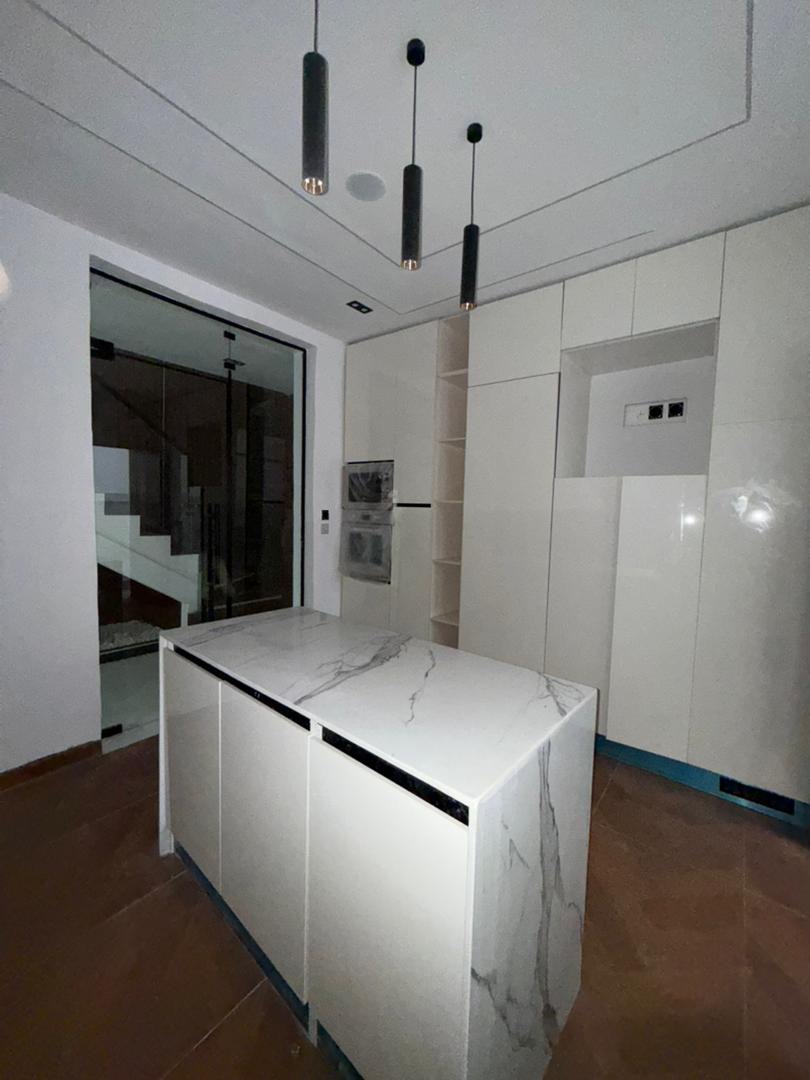 LUXURY 5 BEDROOM FULLY DETACHED DUPLEX FOR SALE - image 18