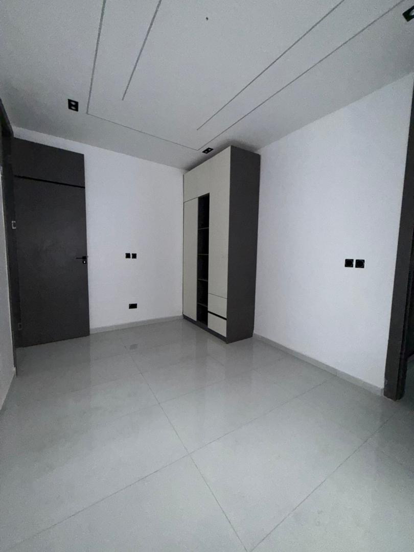 LUXURY 5 BEDROOM FULLY DETACHED DUPLEX FOR SALE - image 20
